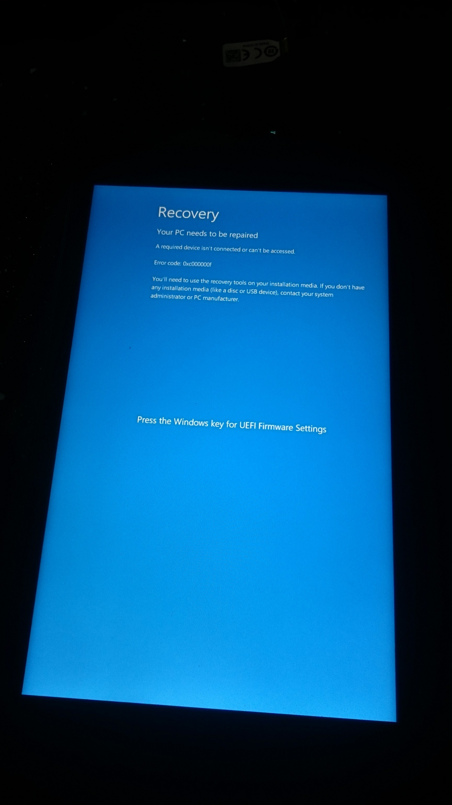 Solved: HP Stream 7-Windows 10 doesn't boot, I can't recovery 8.1 be... -  HP Support Community - 4968314