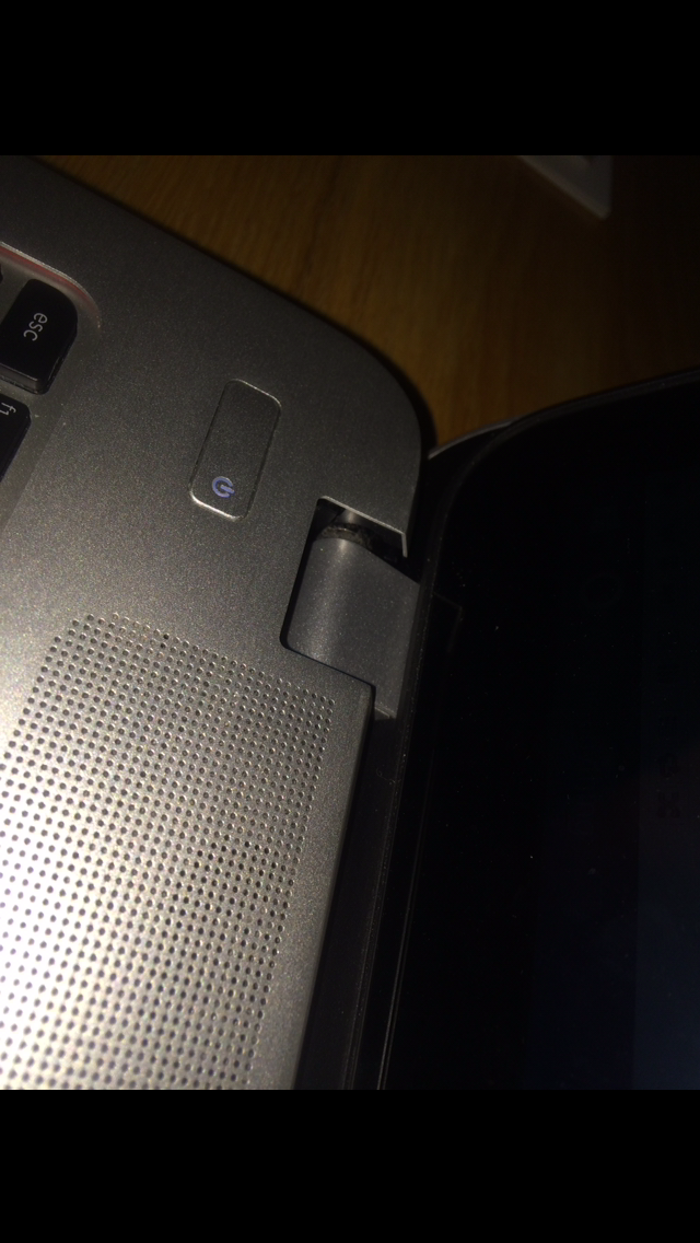 Solved Screws missing and hinge loose HP Support Community 5115131