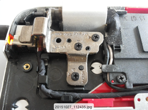 Right Hinge