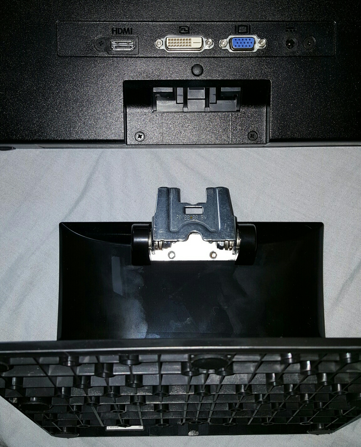 Solved Can't find a way to mount 27vc 27" IPS LED Monitor HP Support