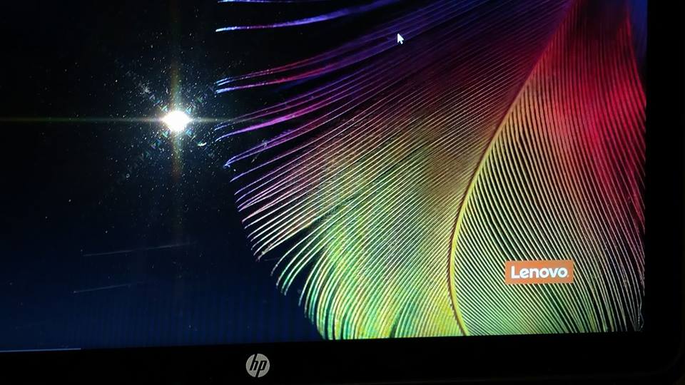 Lenovo startup screen: Khởi động máy tính sẽ không còn nhàm chán nữa với màn hình khởi động Lenovo thú vị này. Hãy để một đoạn video nổi bật hay hình ảnh động đầy cuốn hút đón chào bạn mỗi lần khởi động máy. Điều này sẽ giúp bạn tạo sự khác biệt và thú vị hơn với máy tính của mình. 