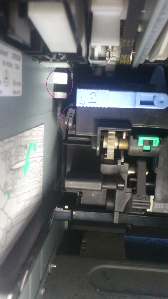Left side fuser, in fuser cavity compressed.jpg