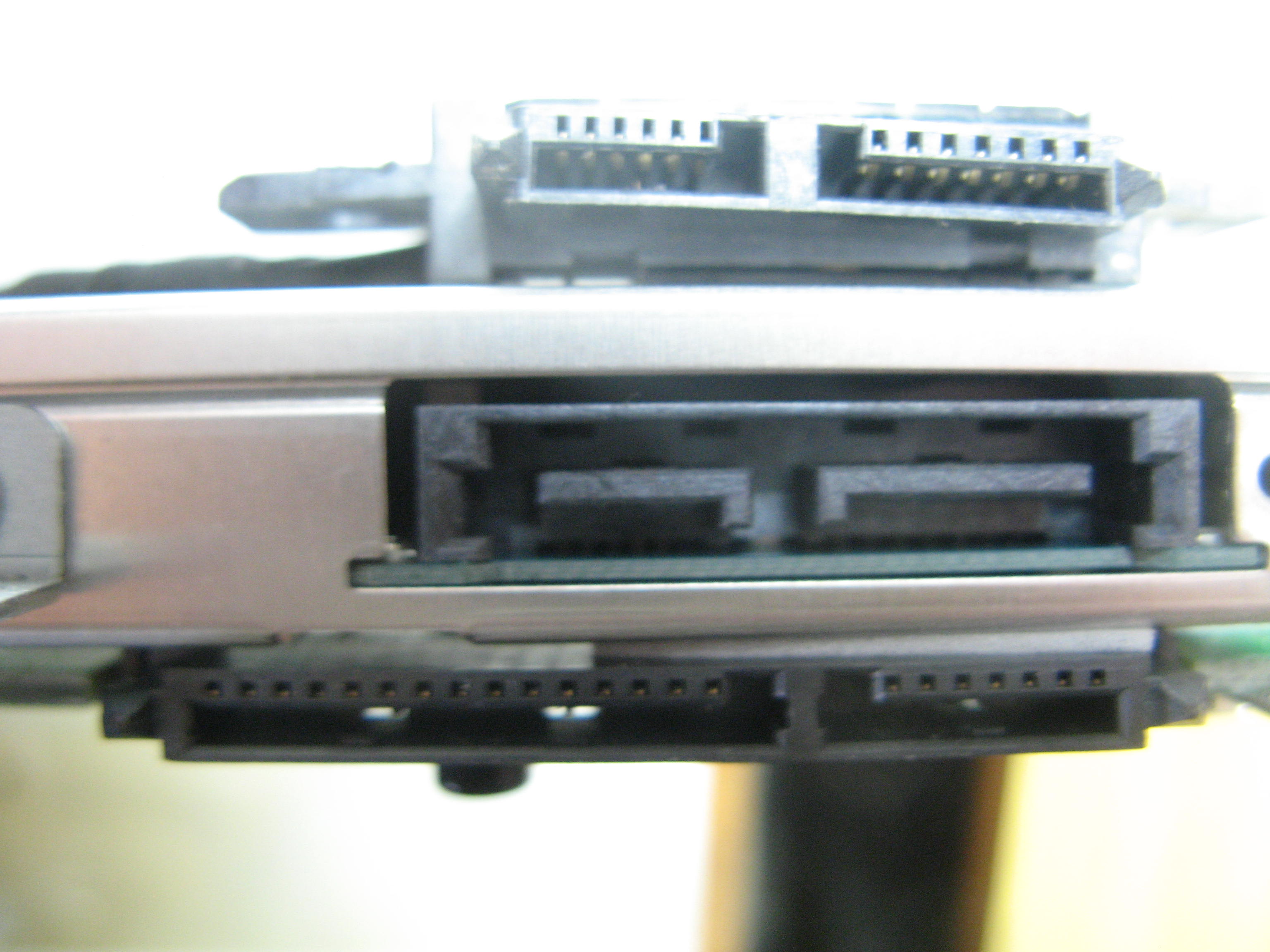 Solved: HP DVDRAM GT50N DVD R/W external connector? - HP Support Community  - 6103010