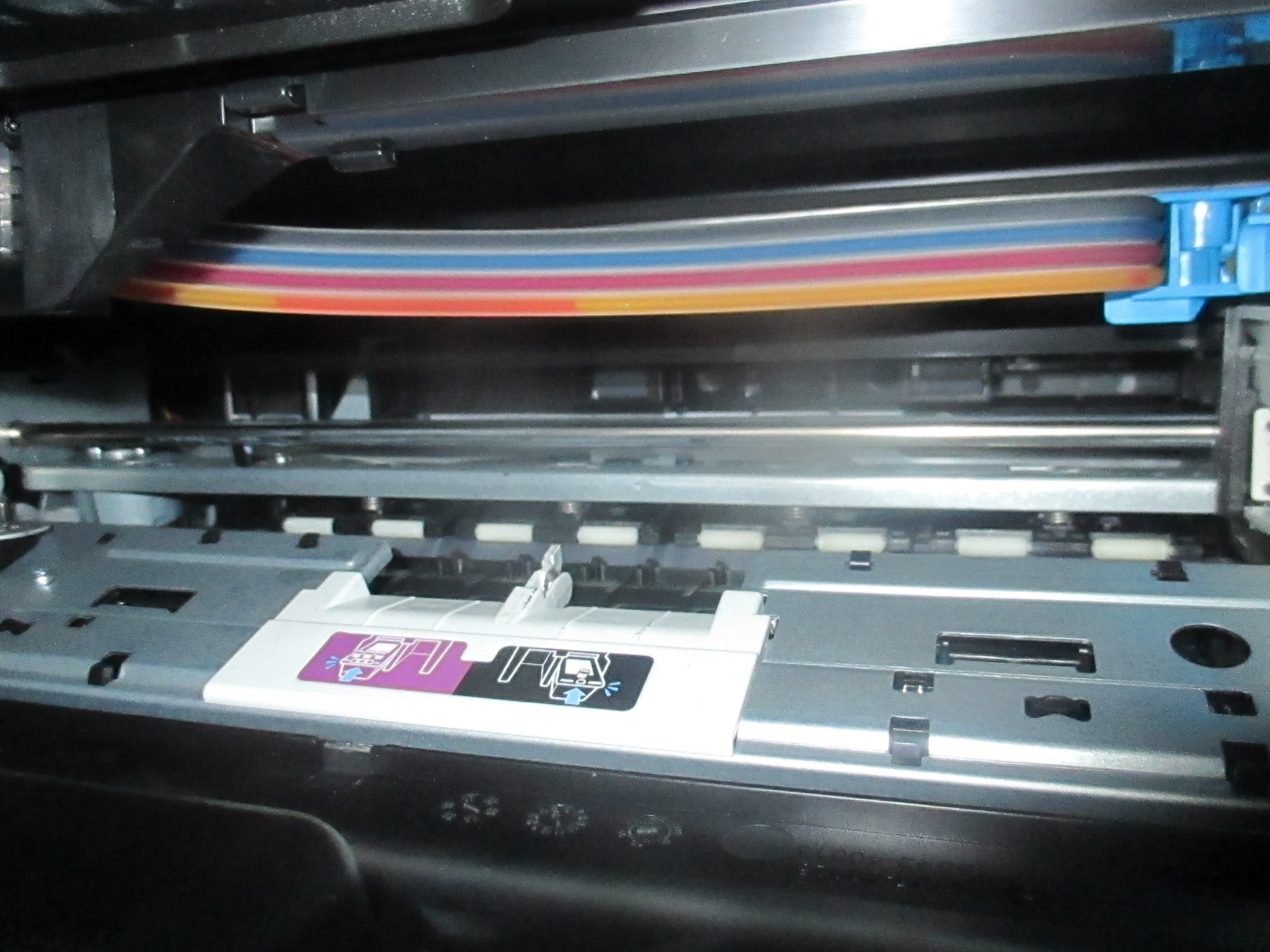 HP Deskjet GT 5820 only prints black and yellow. Magenta an... HP