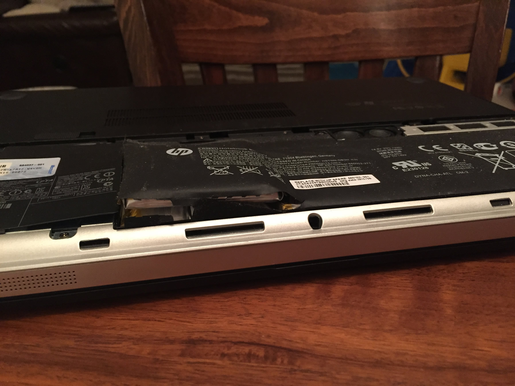 HP Envy 15 SEVERE BATTERY SWELLING - HP Support Community - 6304951