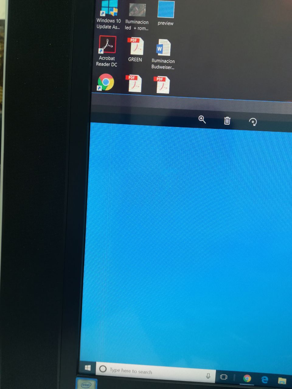 Blue vertical line on screen HP Support Community 6530498