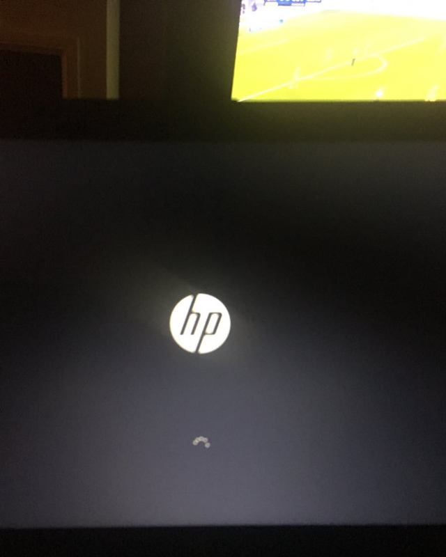 Laptop randomly restarts with black screen & HP logo - HP Support Community  - 6574408