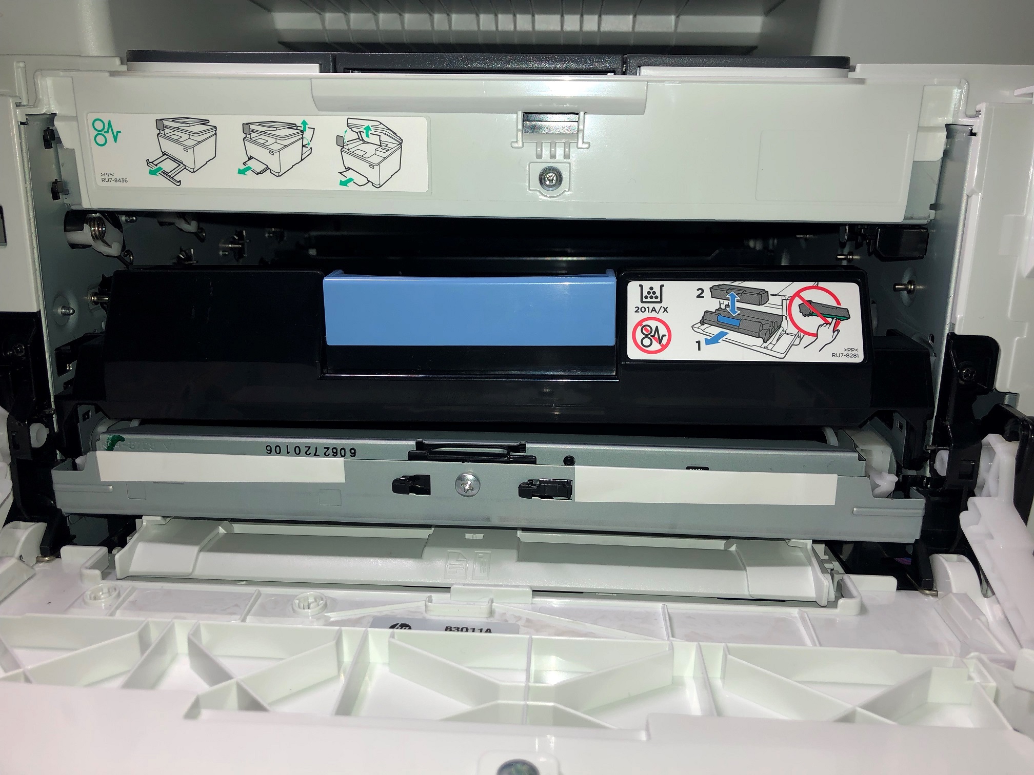 HP LaserJet Toner Cartridge tray won't go back in - HP Support Community -  6831537