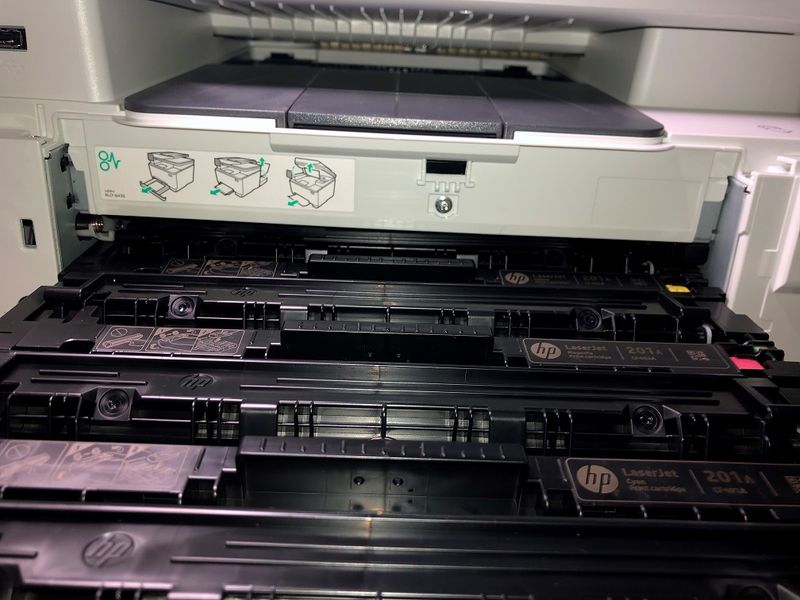 HP LaserJet Toner Cartridge tray won't go back in HP Support