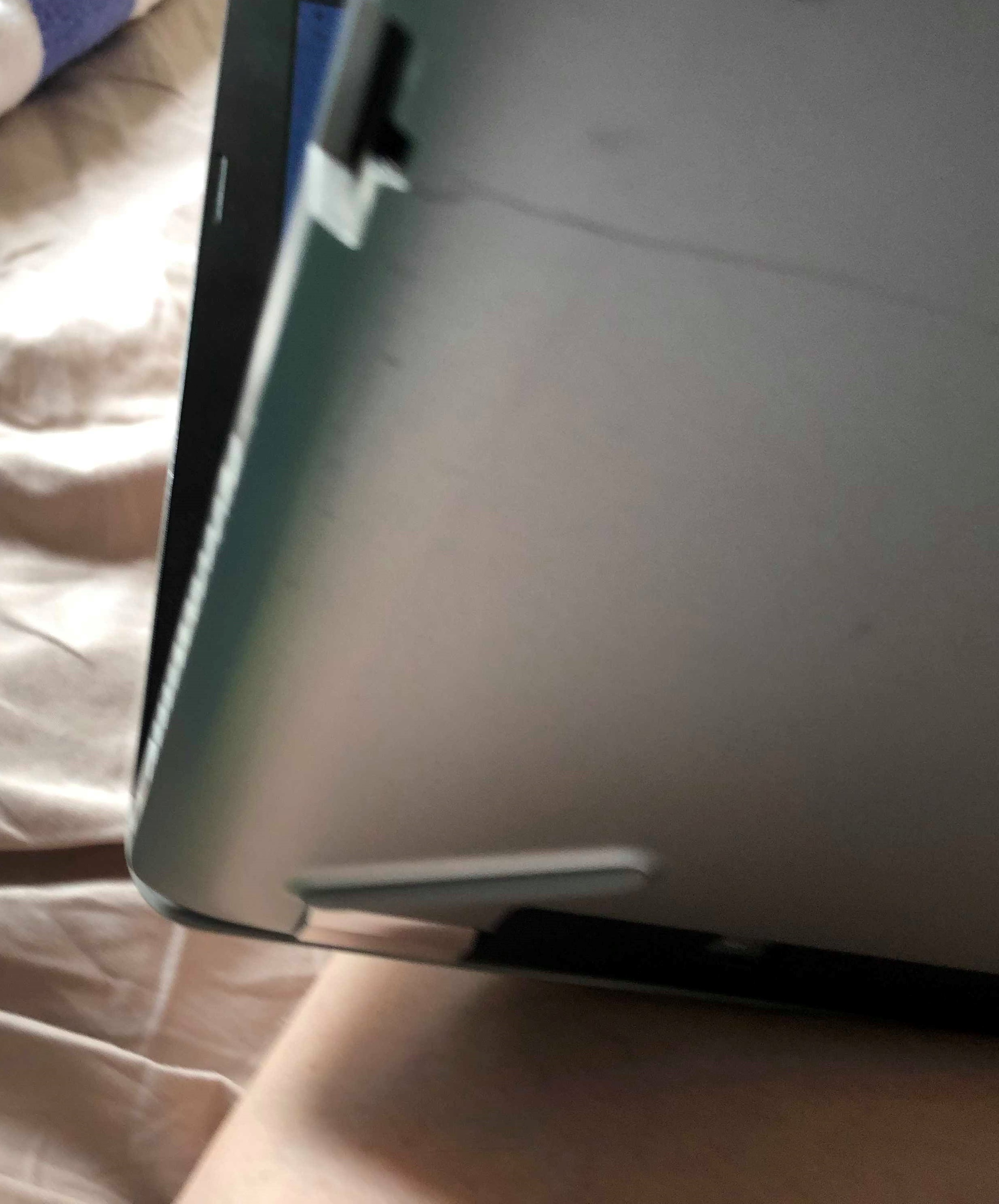 cracked laptop case in three different places - HP Support Community -  6972685