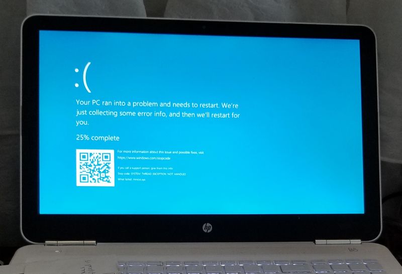 My PC Makes Loud Humming Sound, Screen Turns Blue With Sad F... - HP  Support Community - 7037374