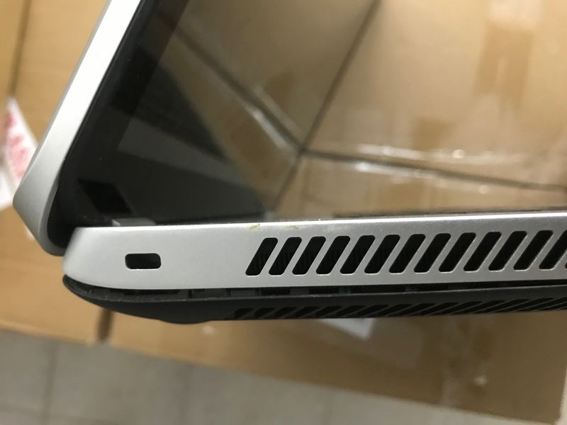 HP Envy 17-J043CL Bottom Cover Popping