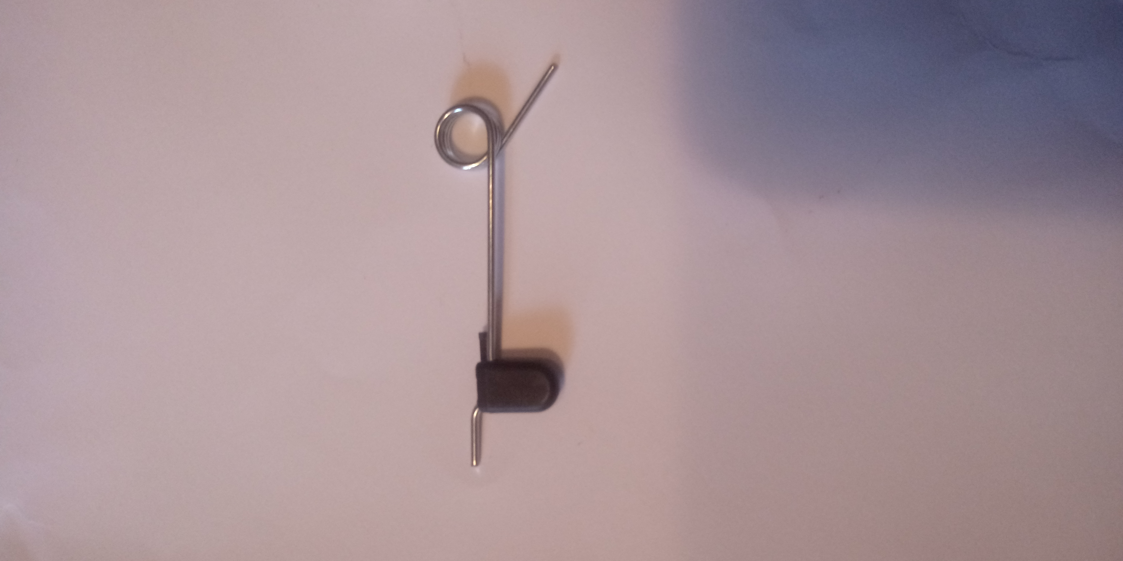 Spring detached - HP Support Community - 7110750