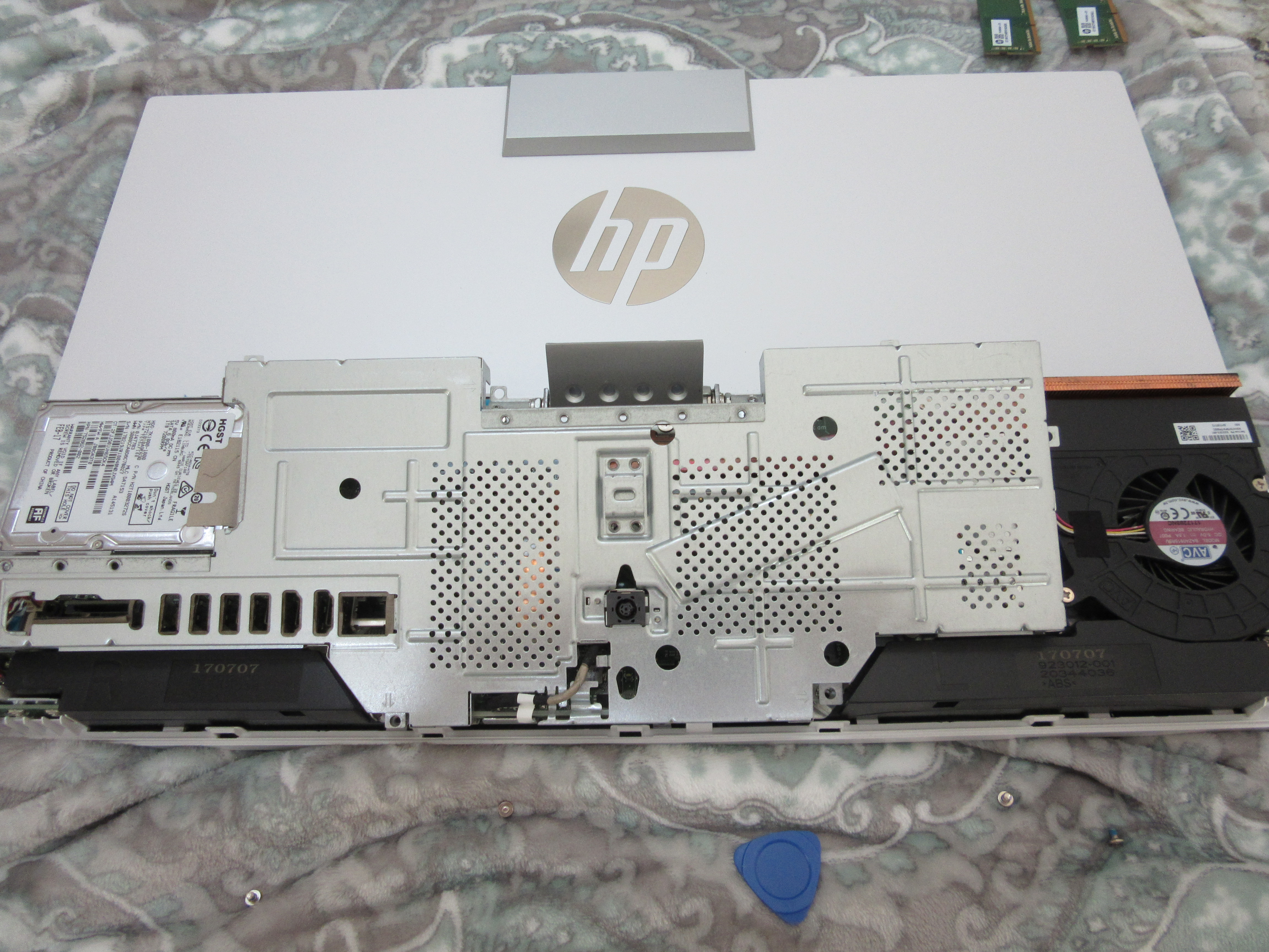 how to open back of HP Pavilion all in one 24-x024 computer ... - HP  Support Community - 7130374