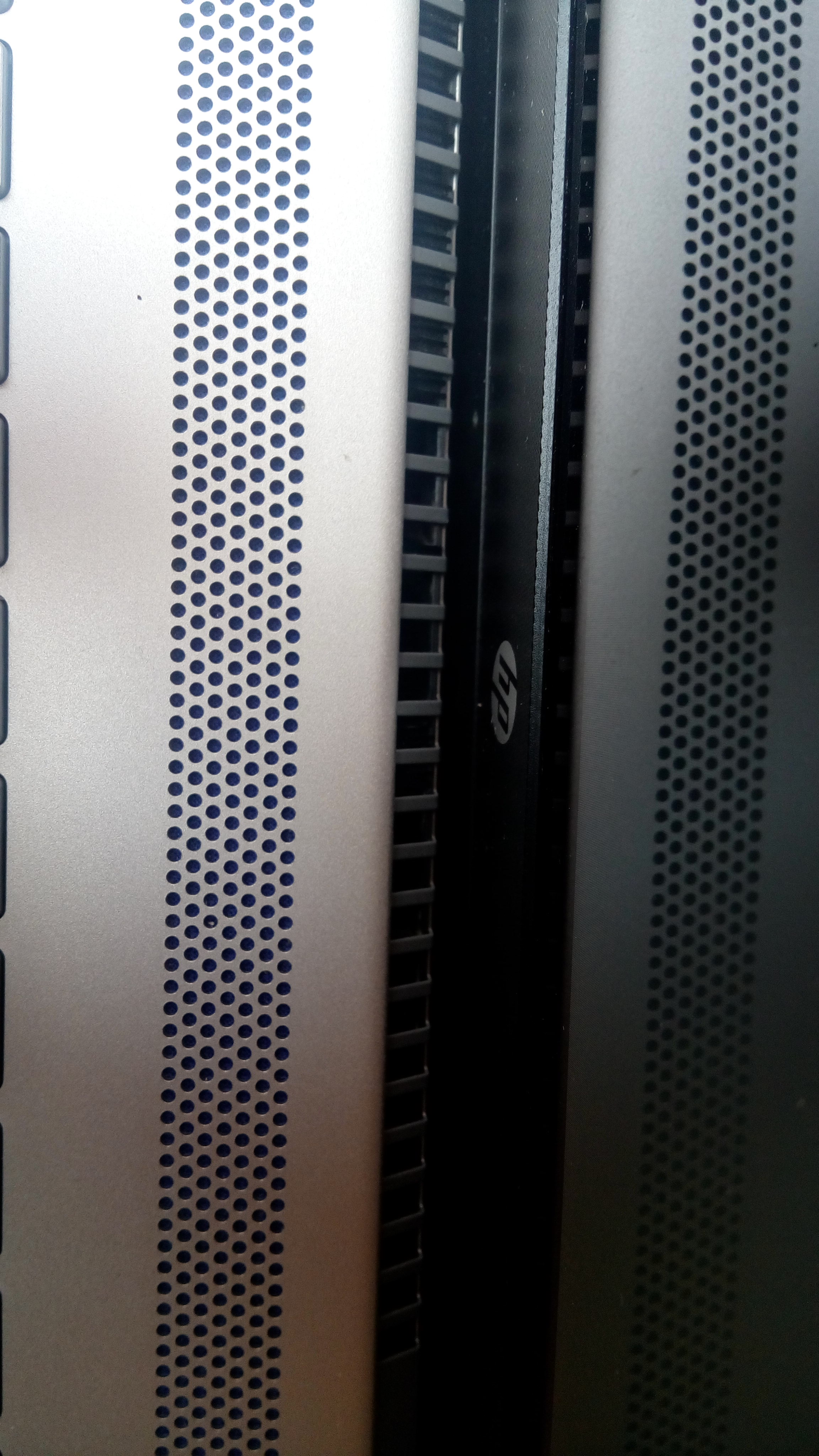 Solved: bottom and top metal cover - HP Support Community - 7212060