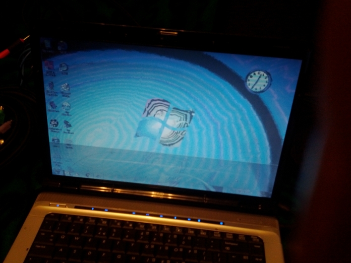 HP Laptop screen flickering and strange colours - HP Support Community -  1326235