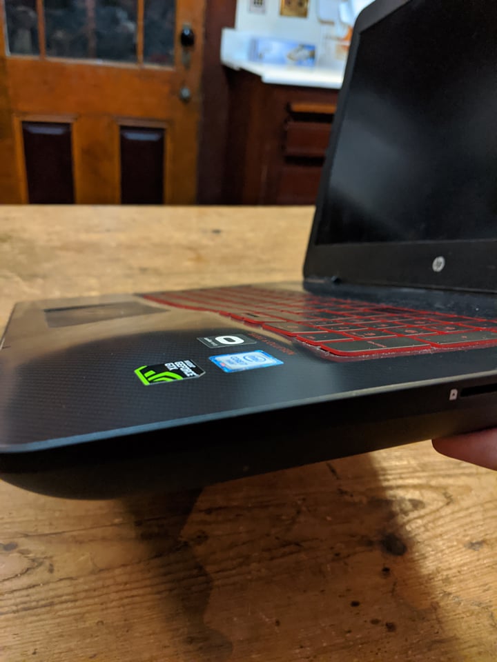 HP Omen 17 Laptop Swollen Battery - Safety Issue? - HP Support Community -  7349973