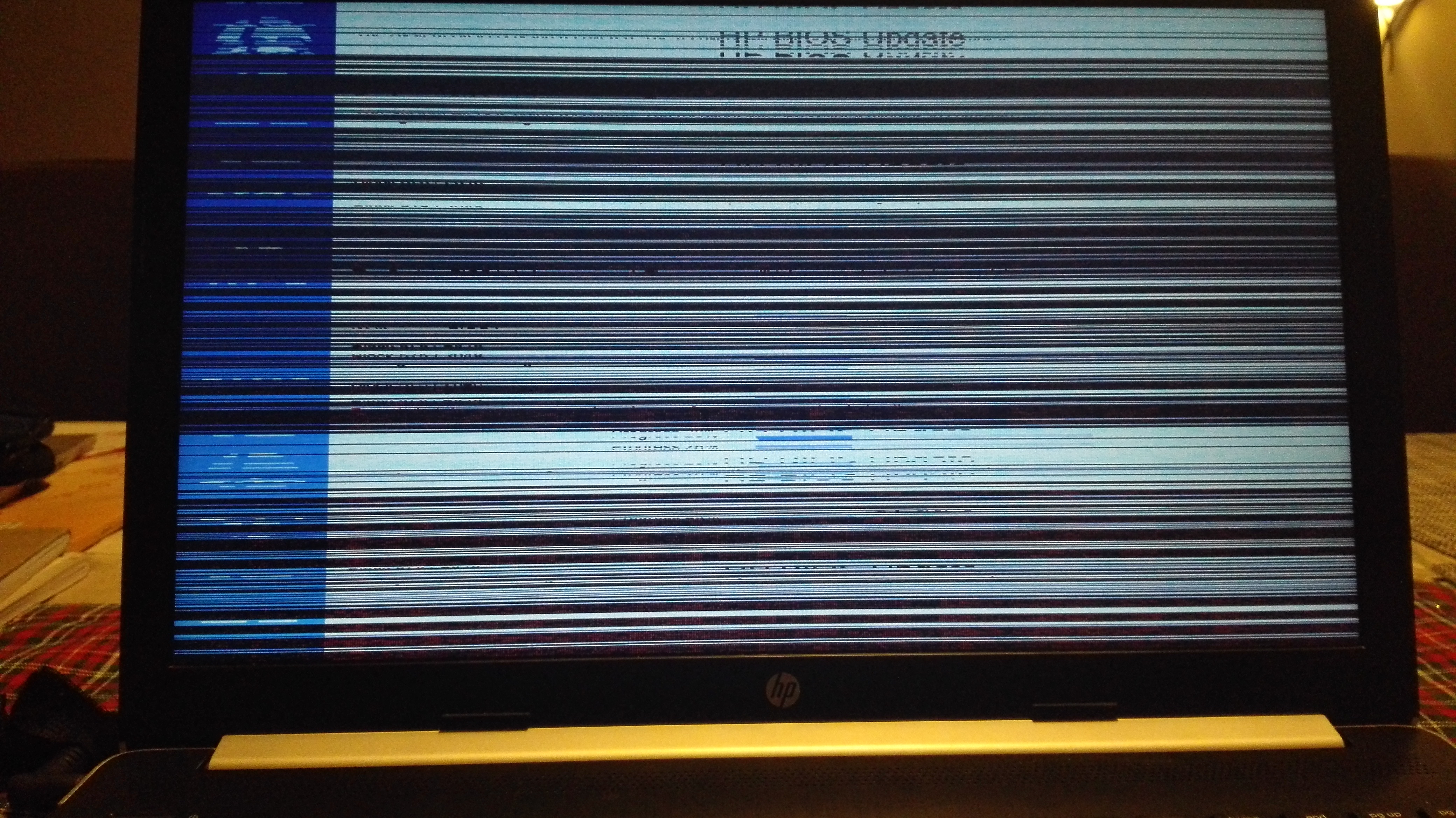 SCREEN FREEZES THEN RESTARTS - HP Support Community - 7380357
