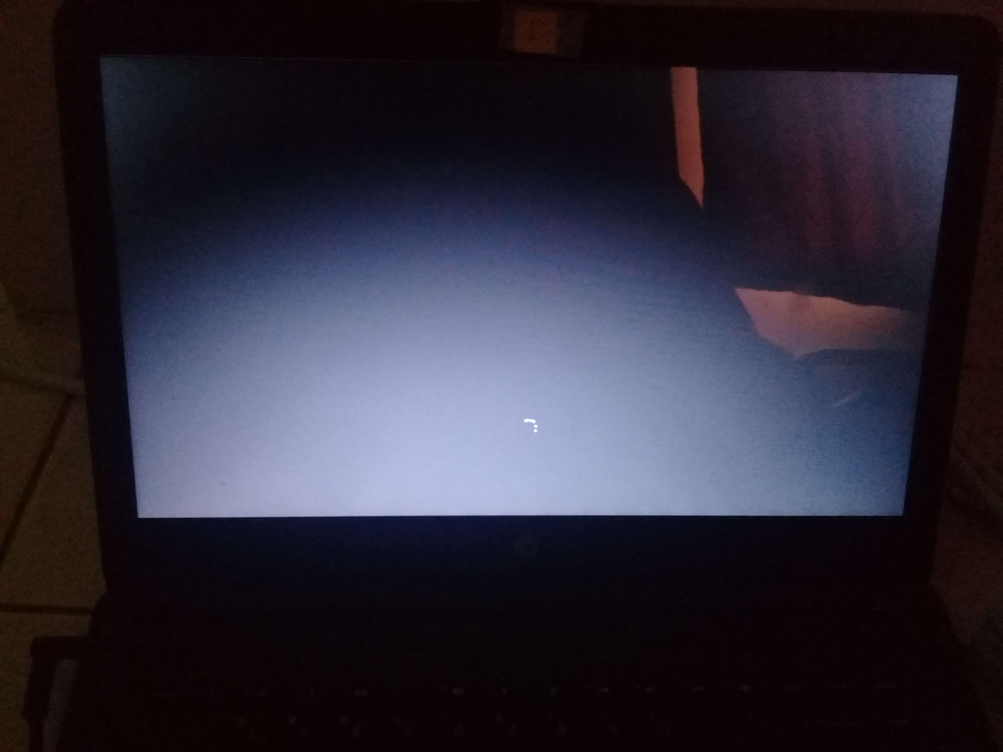 hp computer won t load windows 10