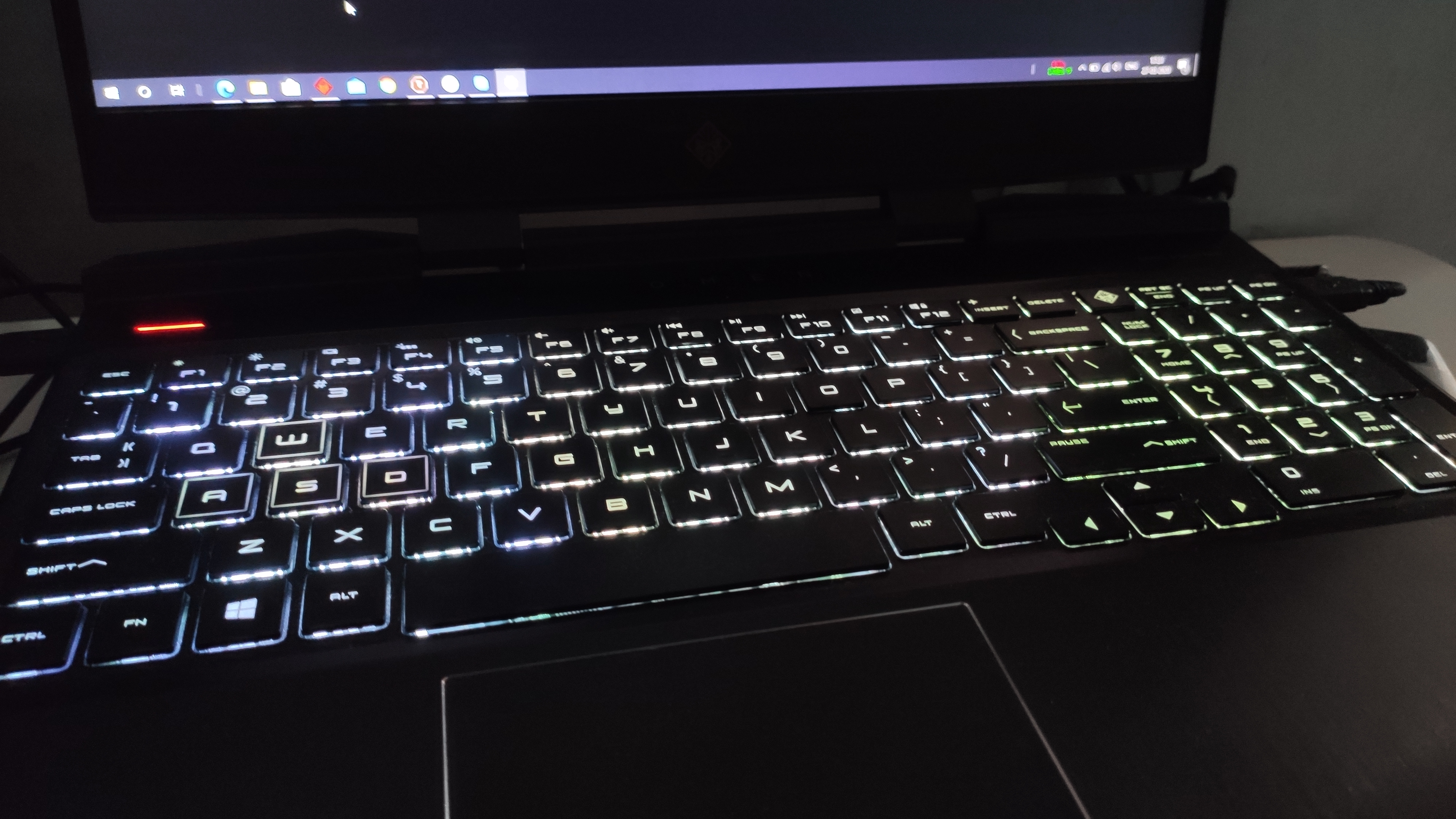 HP Omen 15 2018 RGB Keyboard light discoloration - HP Support Community -  7521877