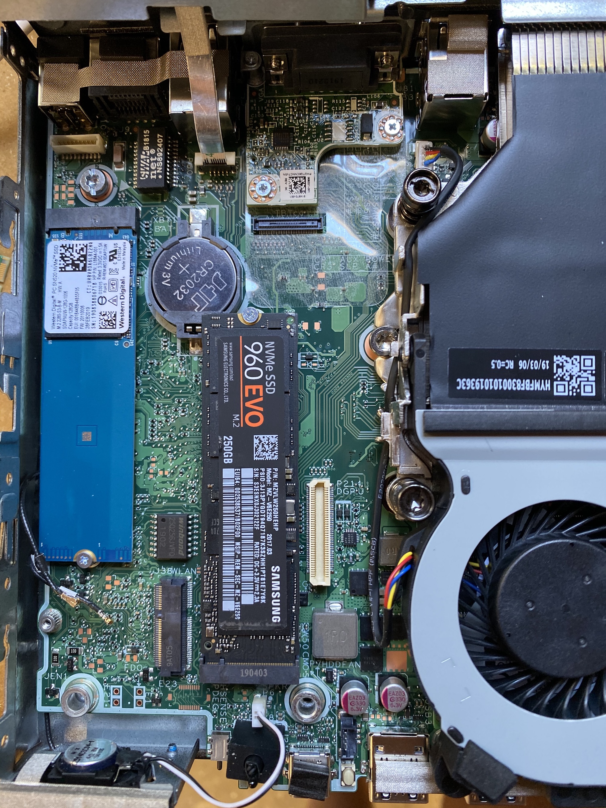 HP EliteDesk どぎつ 800 G4 DM ③ HP EliteDesk どぎつ 800 G4 DM ③
