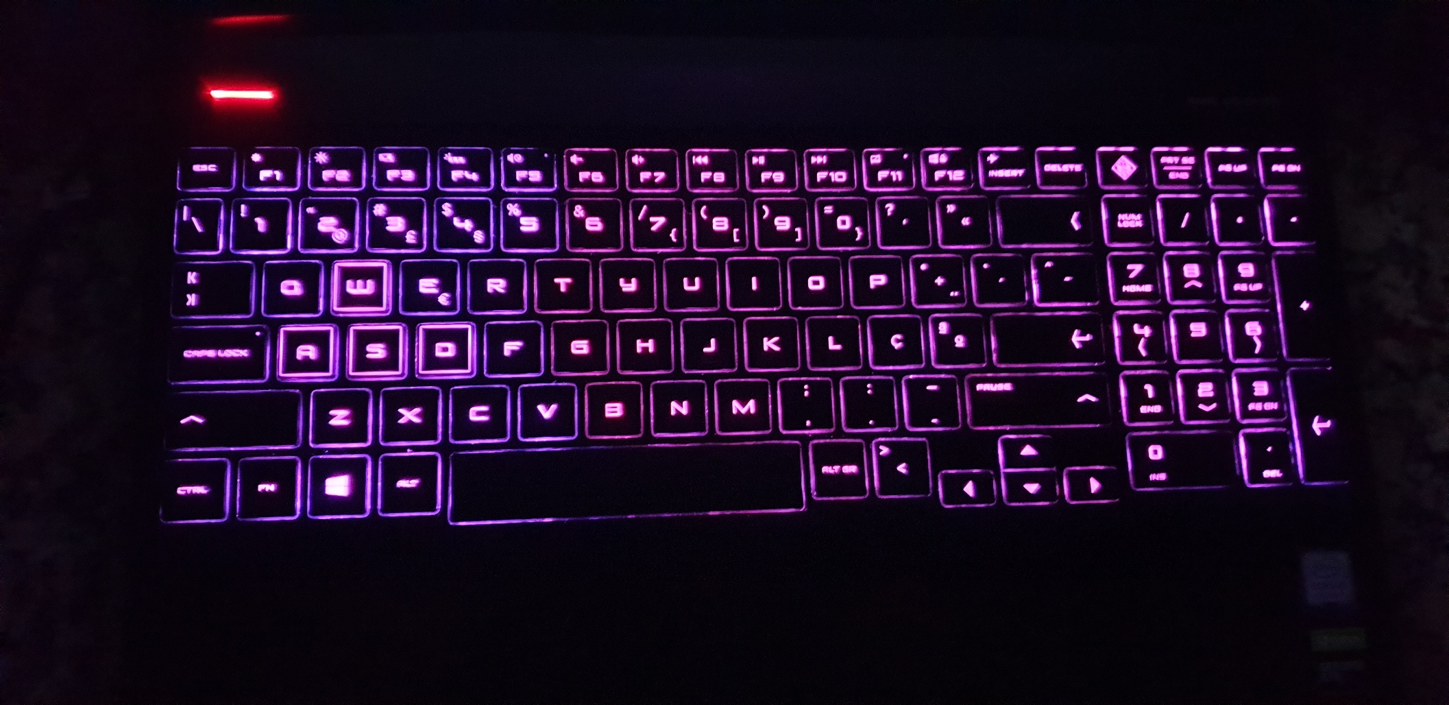 HP Omen 15 2018 RGB Keyboard light discoloration - HP Support Community -  7521877