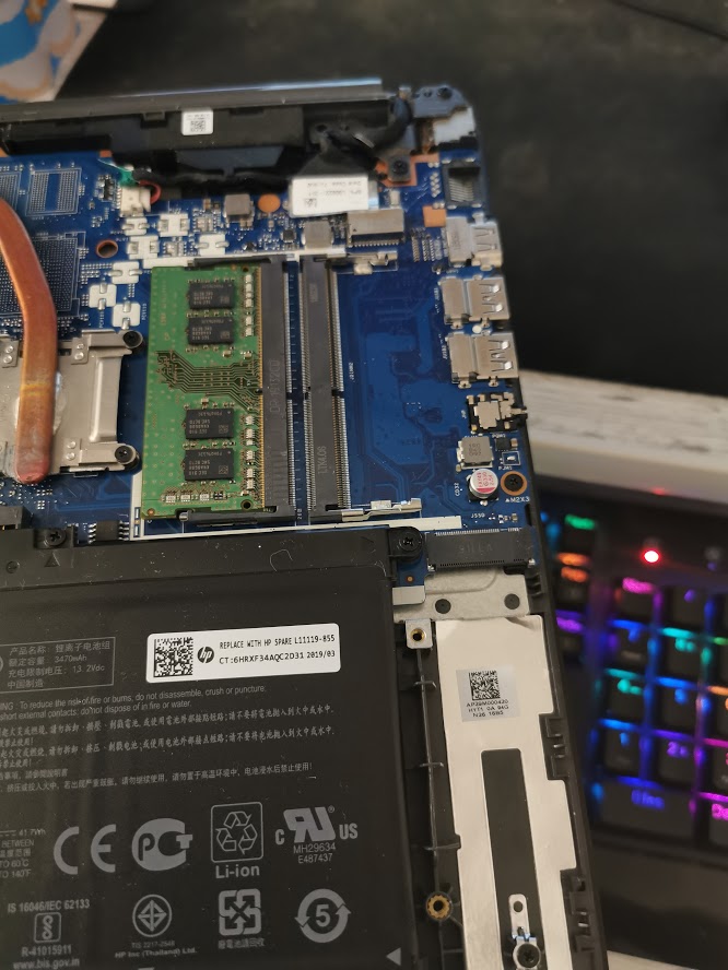 値下げ！HP 255 G7 8GB SSD256GB AMD E2-9000e Amazon.com: HP 255 G7 15.6