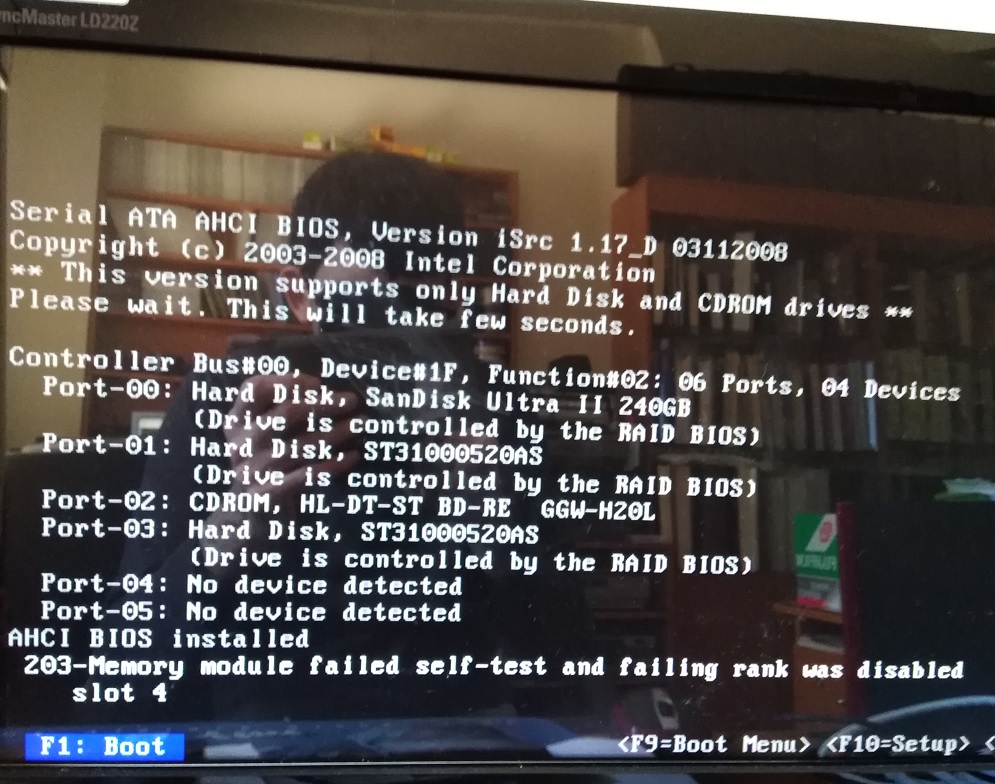 Solved: problem that shows 32GB RAM but Usable 24GB RAM - HP