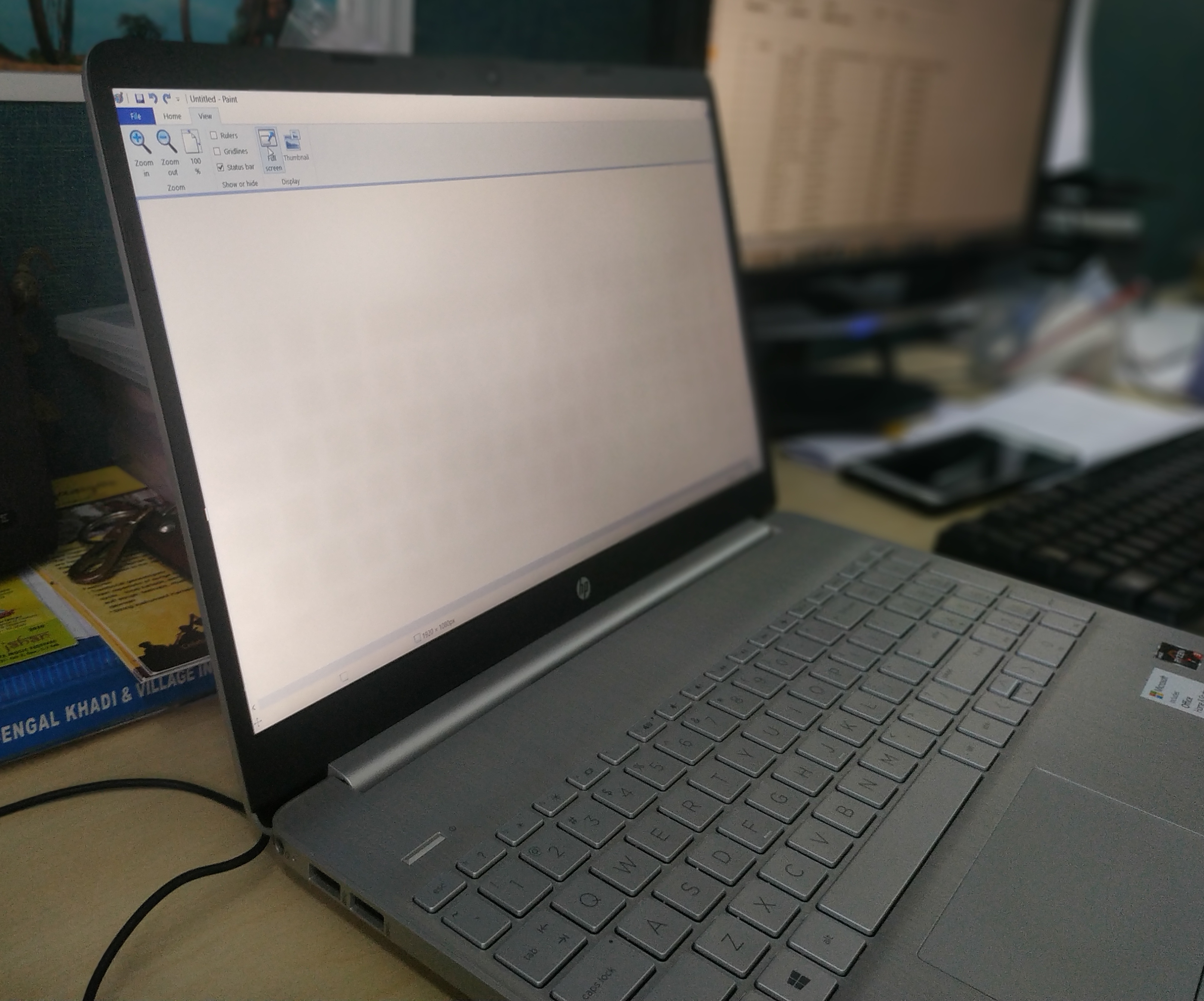 Keyboards marks visible on screen - HP Support Community - 7681787