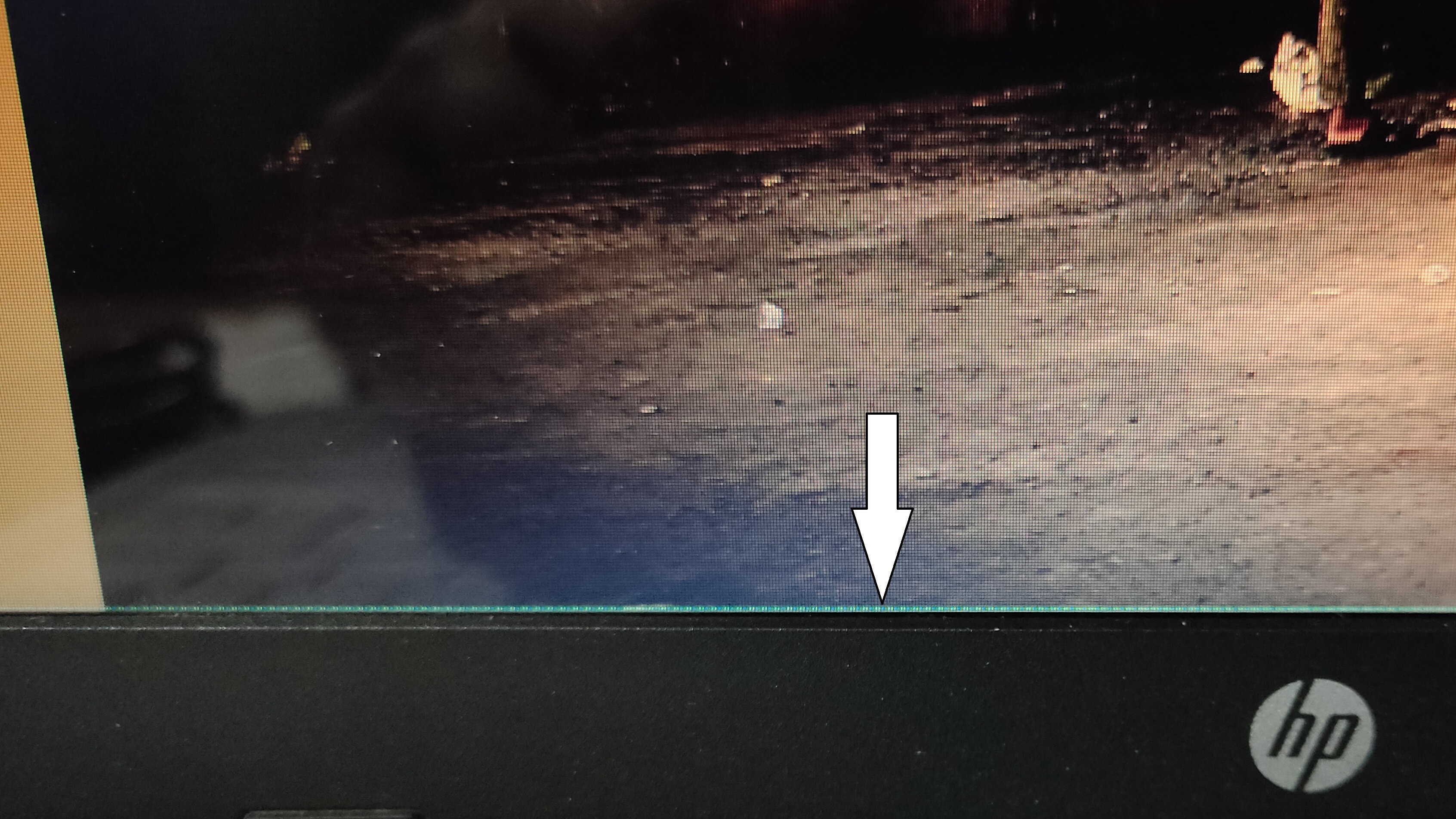 Flickering Horizontal line at the extreme bottom of my lapto... - HP  Support Community - 7707561