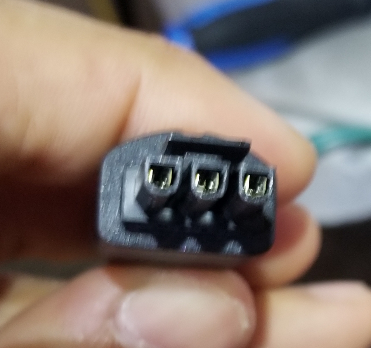 Purple Power plug/port not fitting - HP Support Community - 7712617