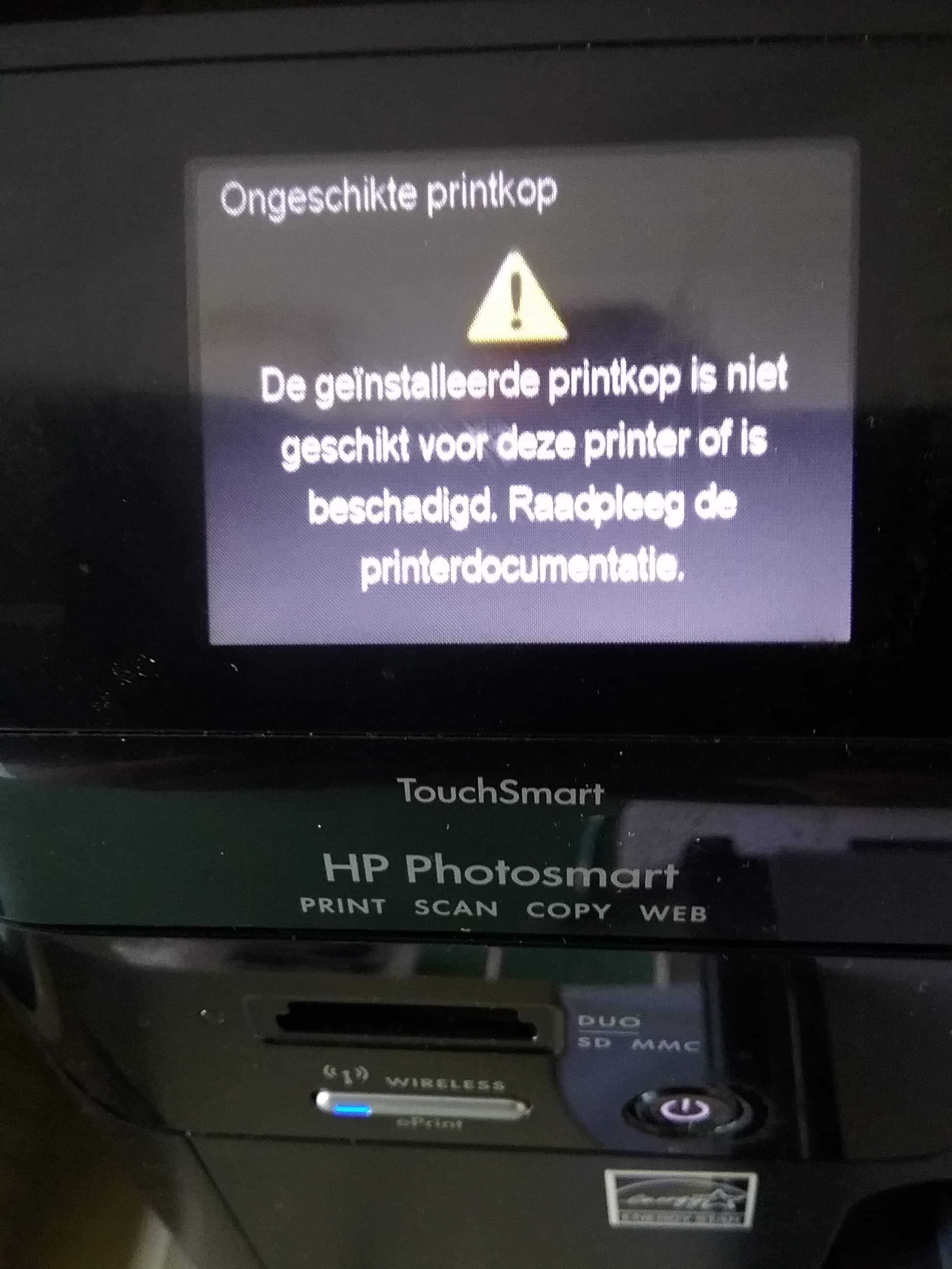 HP photosmart B110 error message remains after new cartridge... - HP  Support Community - 7794338