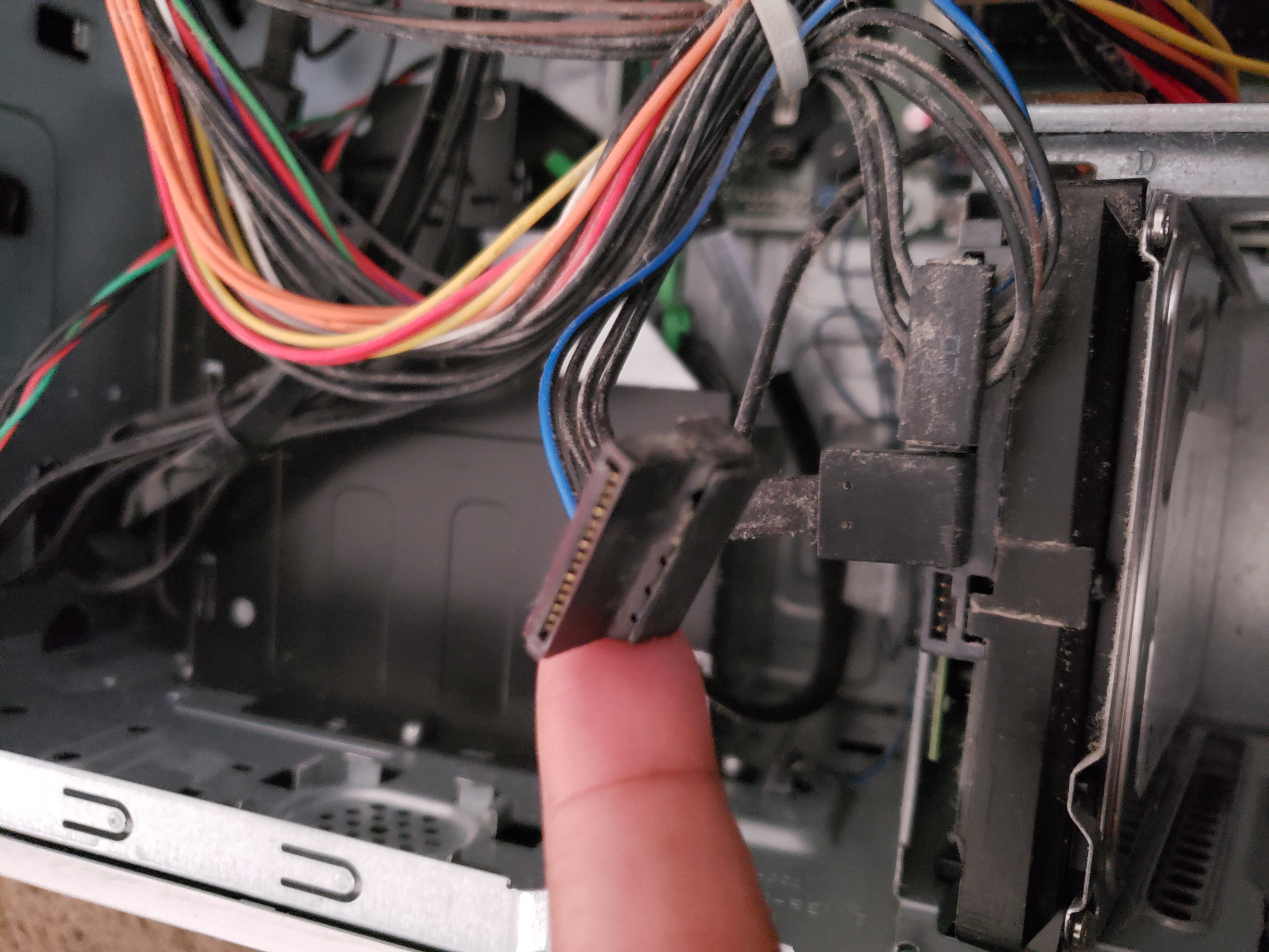 PC won't turn on when power plug is green. - HP Support Community - 7943346