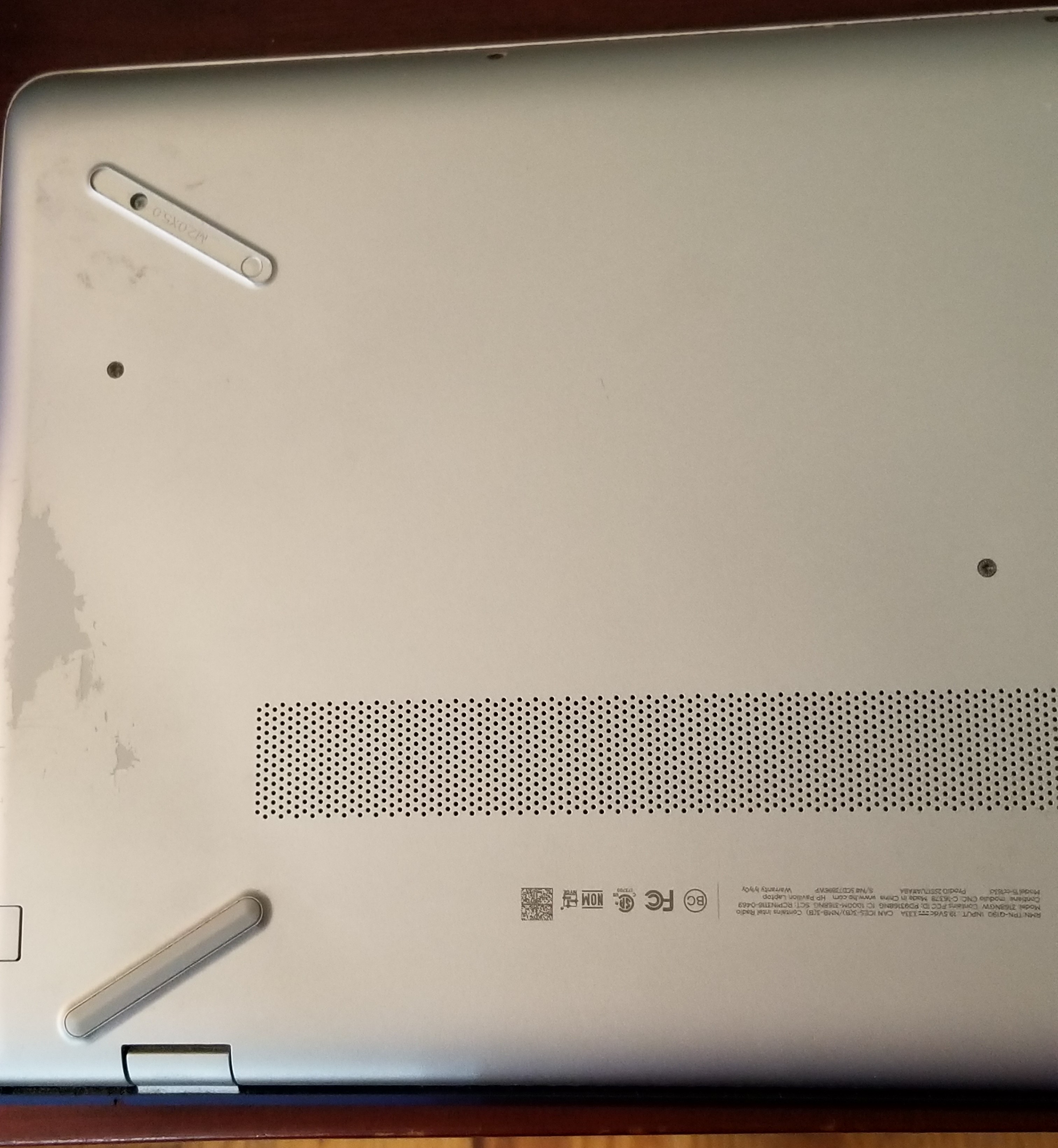 Solved: Pavilion 15-cc1xx: Which screws to remove to remove DVD