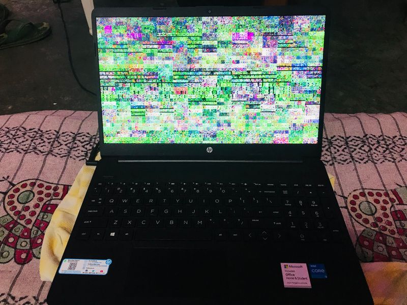 laptop 2.jpg