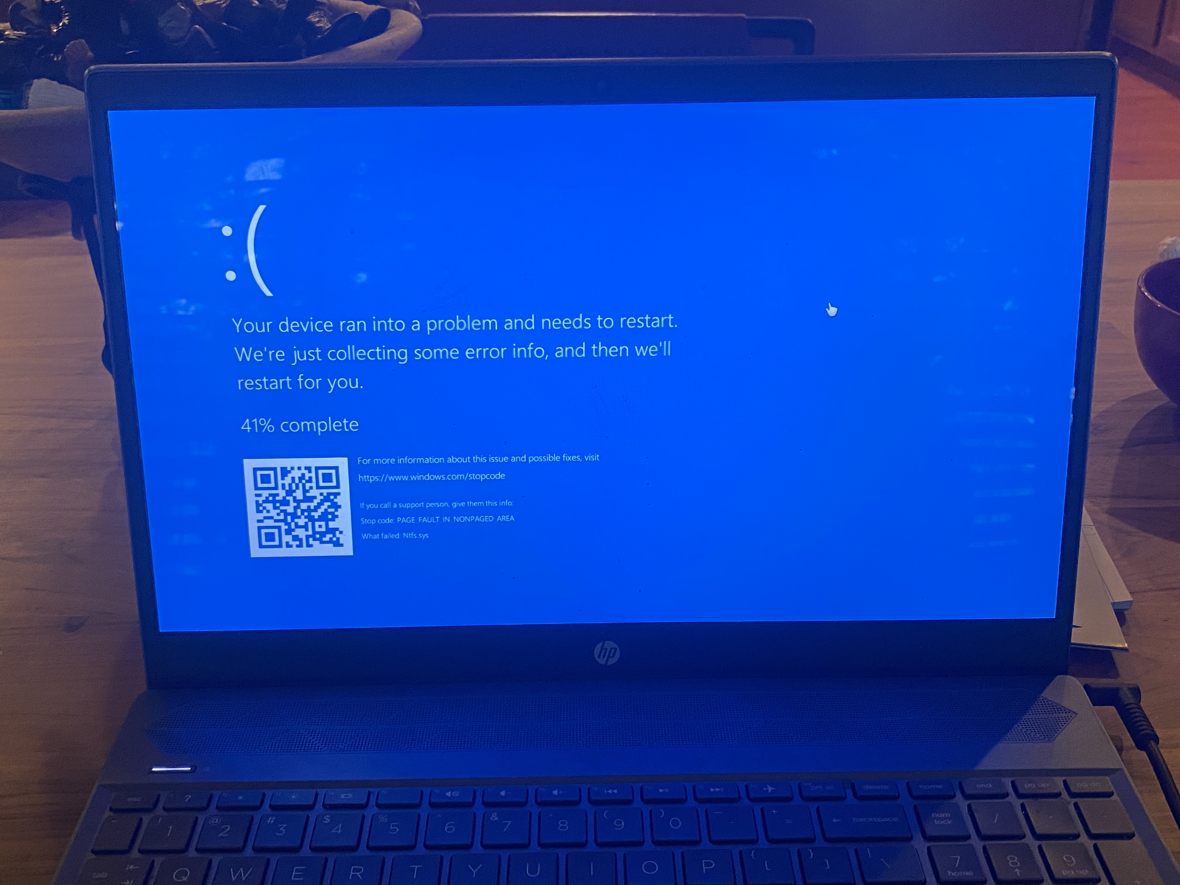 Your PC ran into a problem and needs to restart” and black ... - HP Support  Community - 8127266