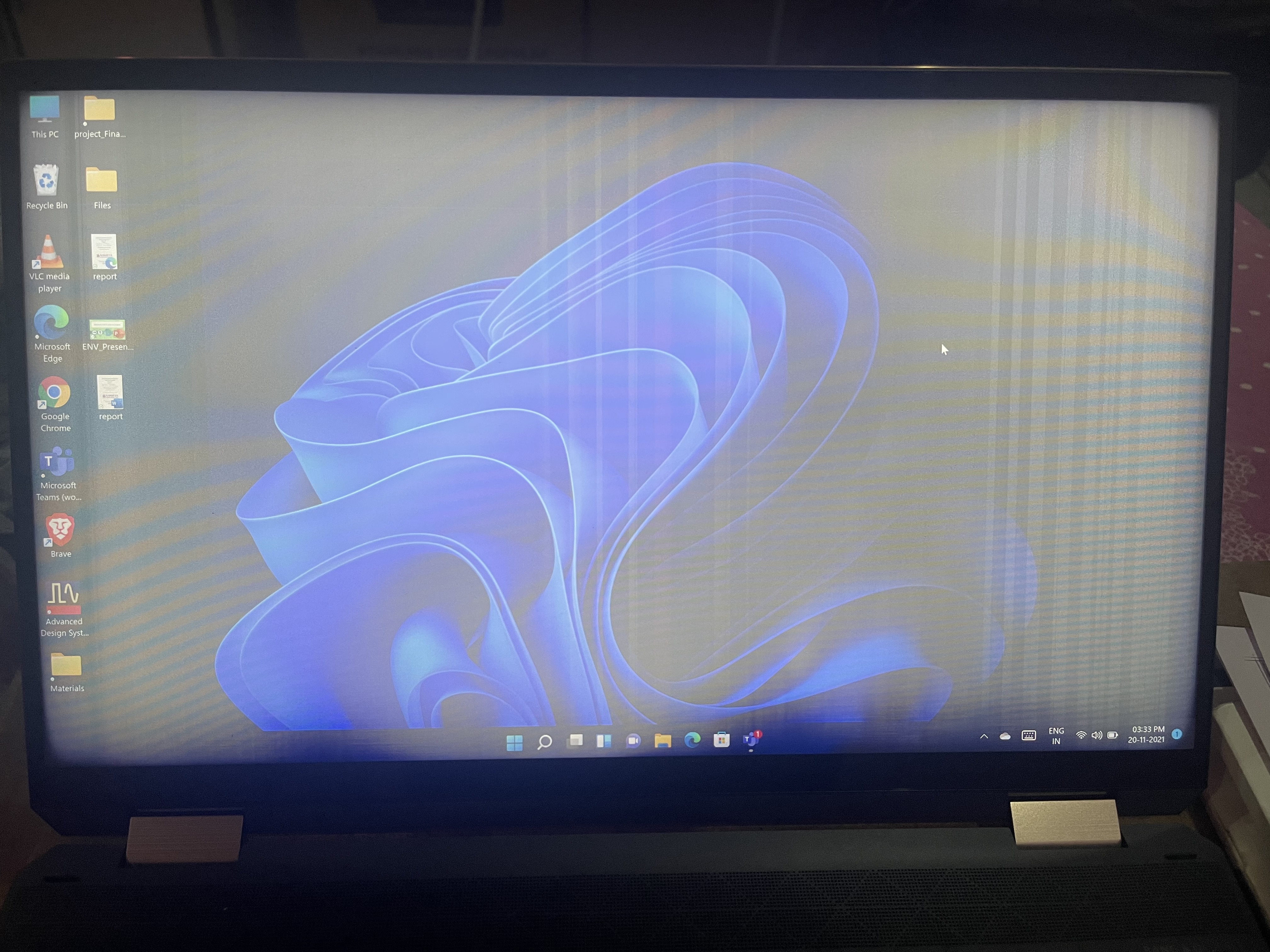 bright vertical lines appearing on the screen - HP Support Community -  8229852