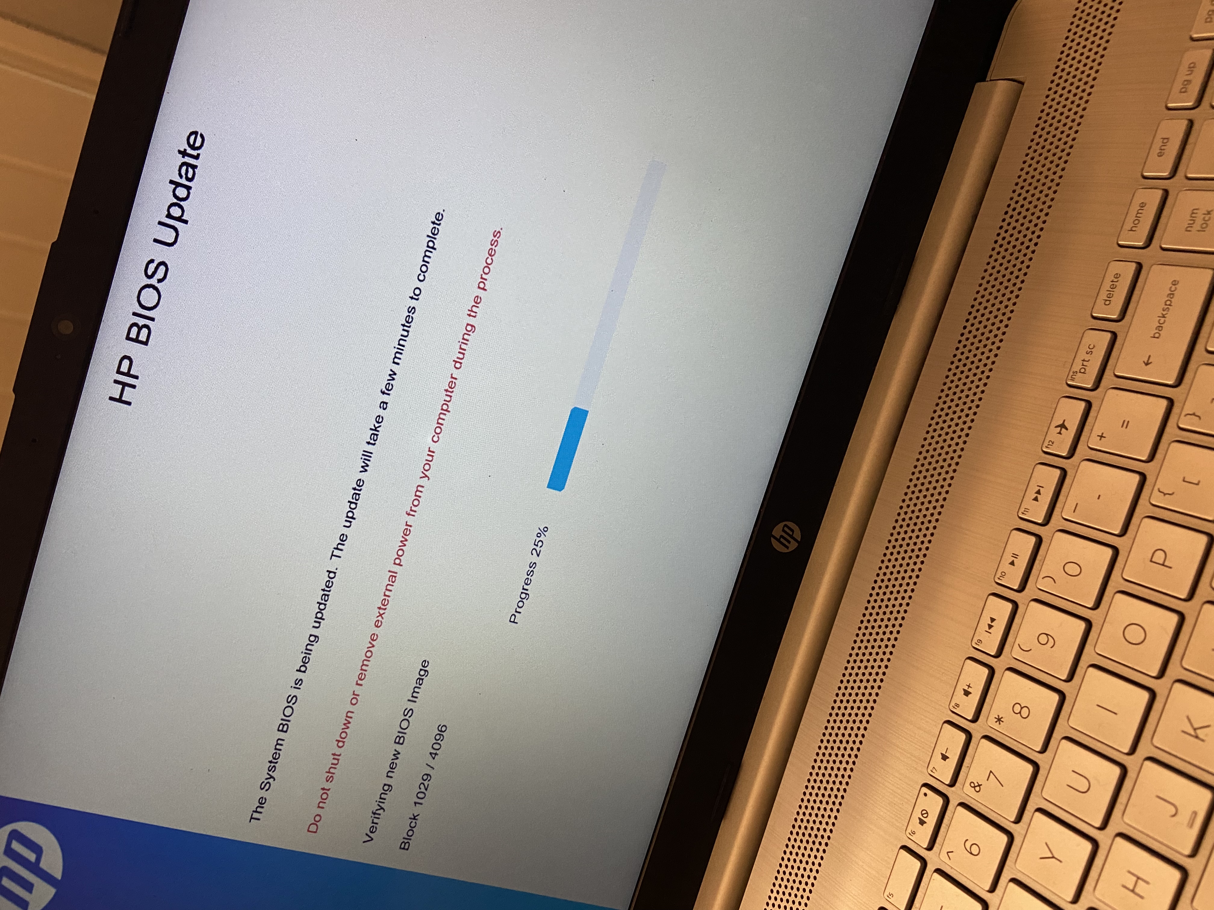 Laptop stuck on HP BIOS update - HP Support Community - 8237859