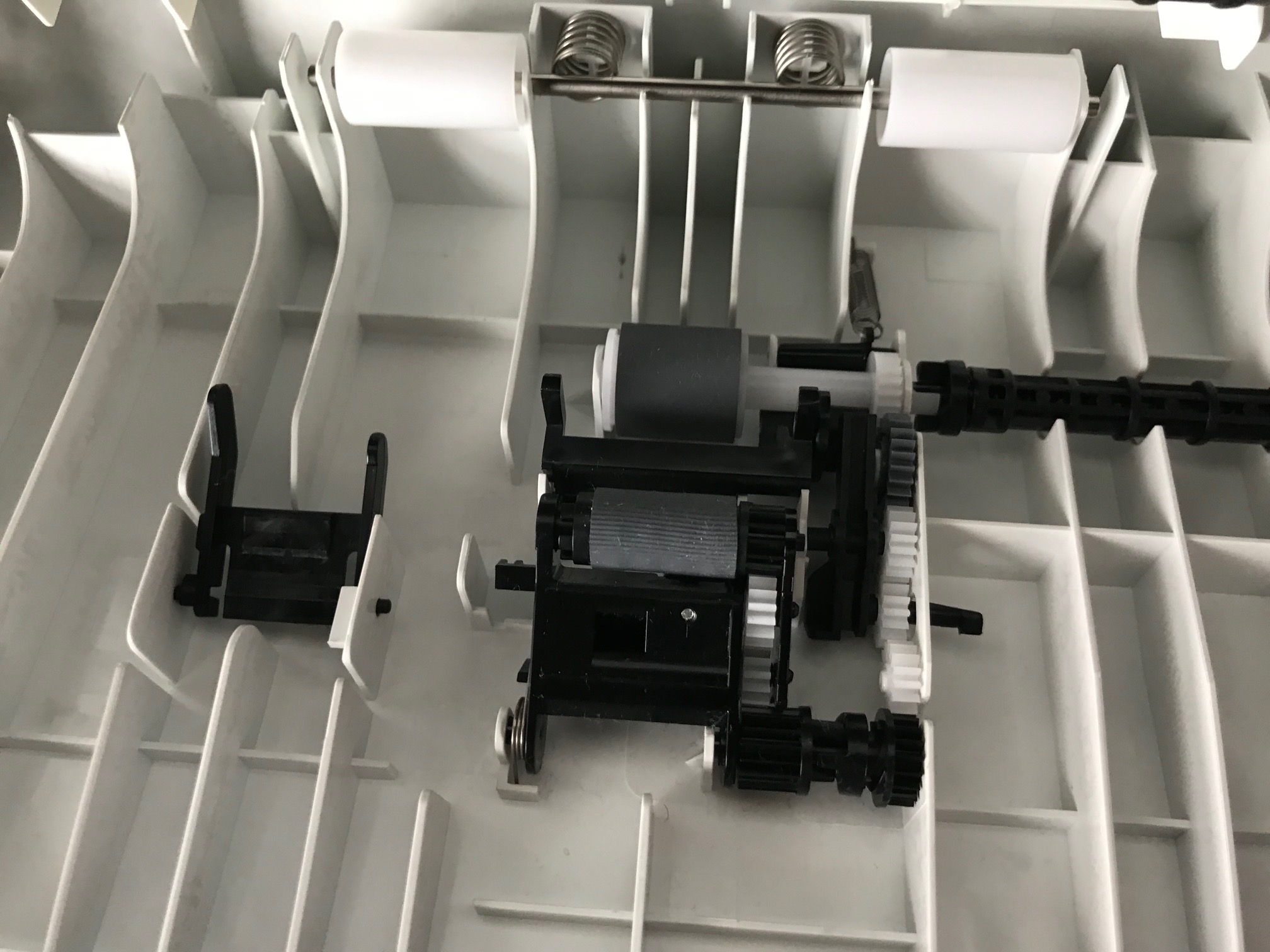 HP Officejet PRO 7740 ADF doesn't recognize a loaded docu... HP