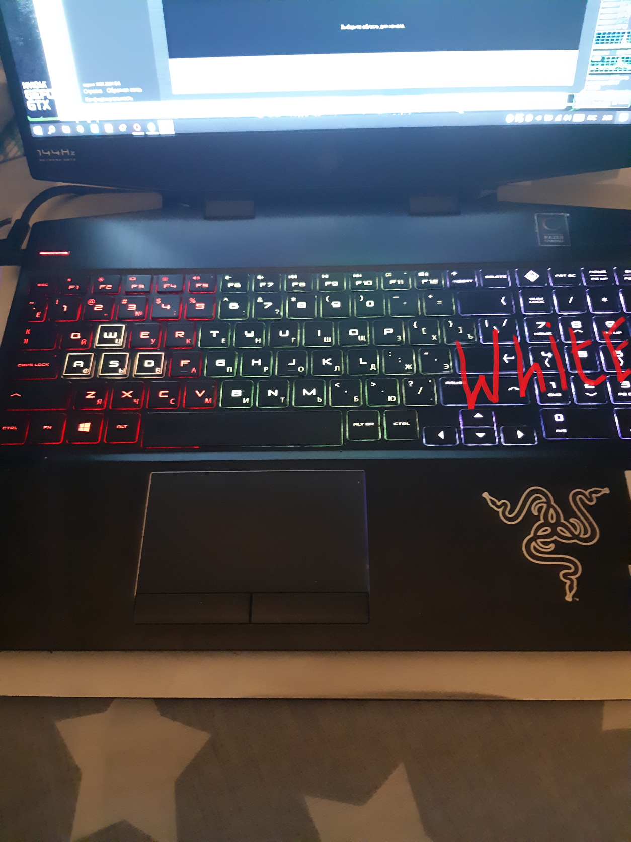 Keyboard backlight color mismatch - HP Support Community - 8292673