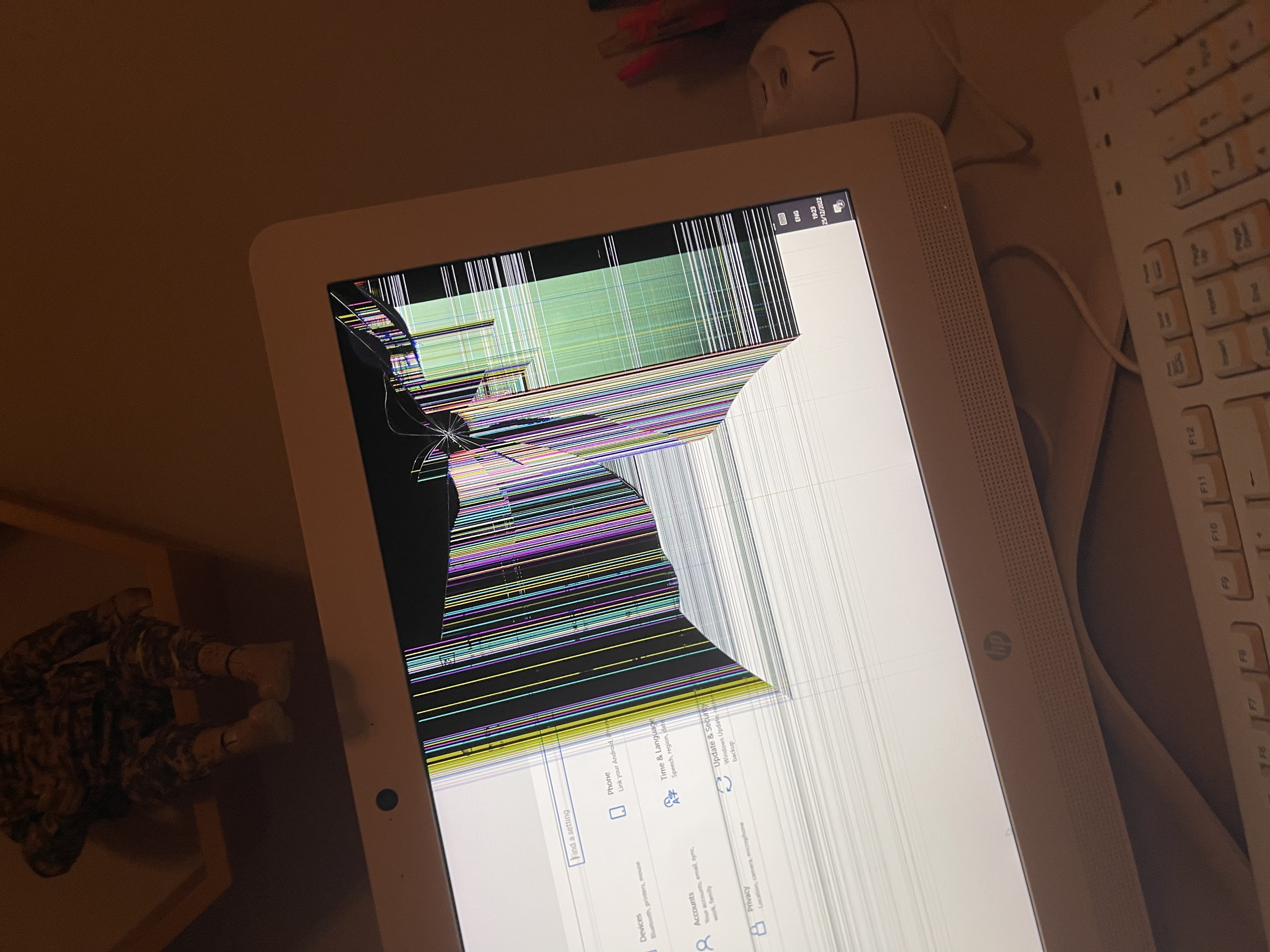 Broken computer - HP Support Community - 8574297