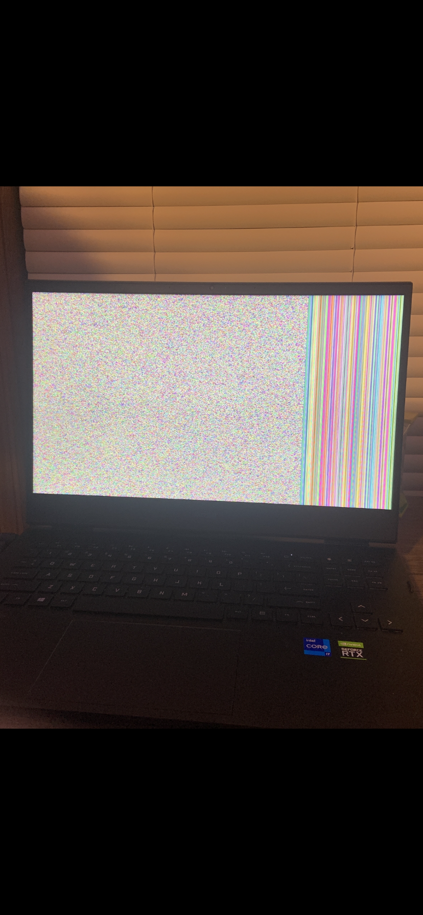 Sudden screen problem - HP Support Community - 8644341