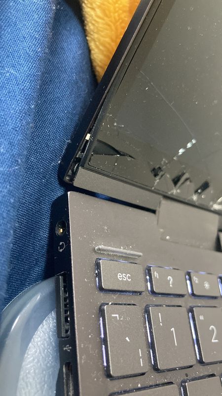 Laptop hinge 1.jpeg