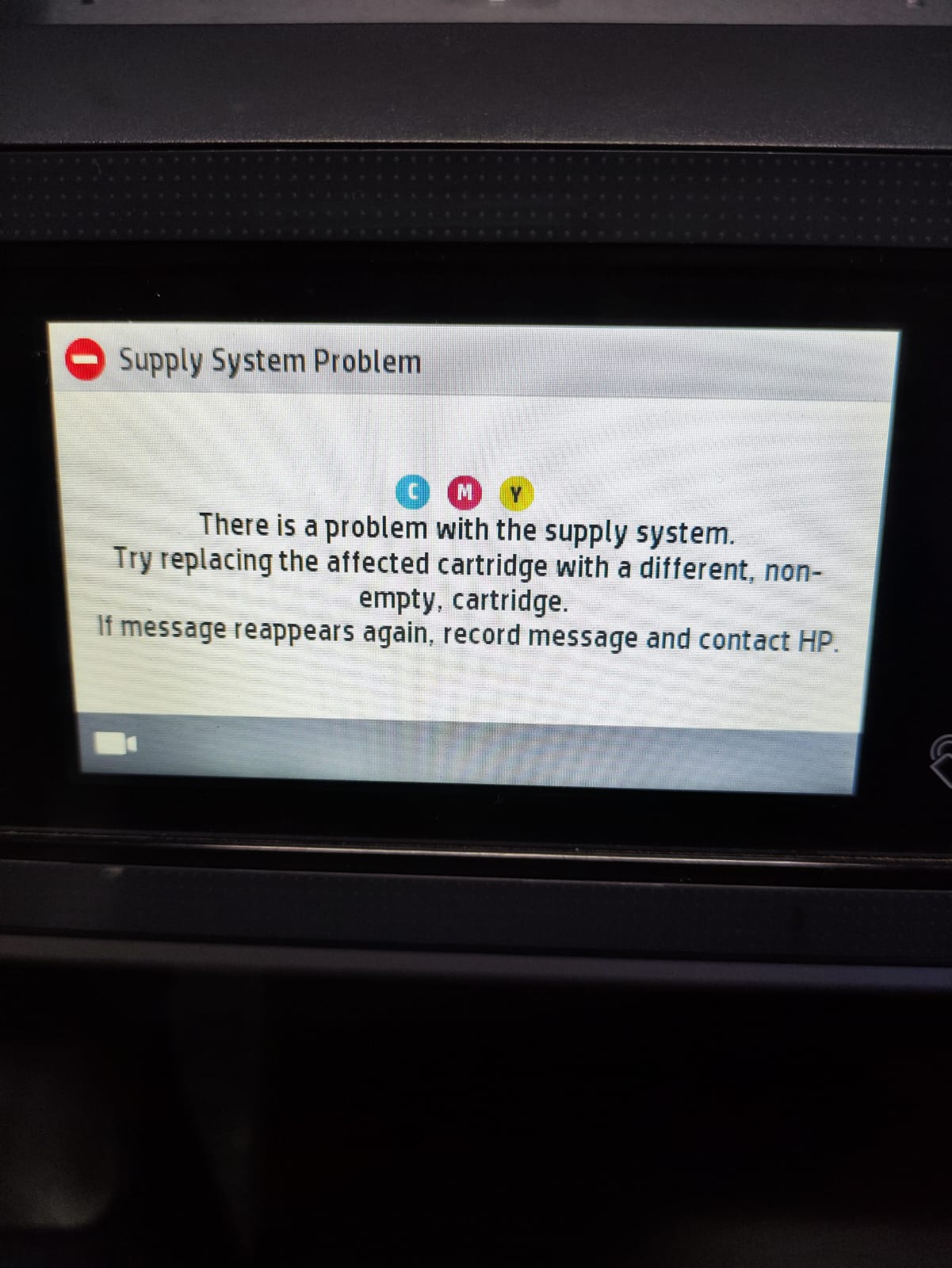 My printer HP Officejet Pro 8720 is stuck on initializing wi... HP