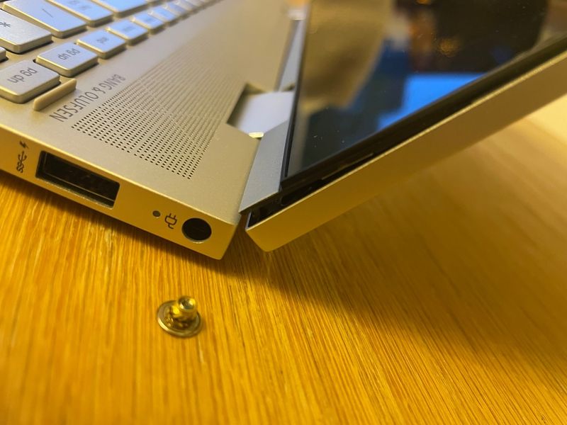 laptop issue.jpg