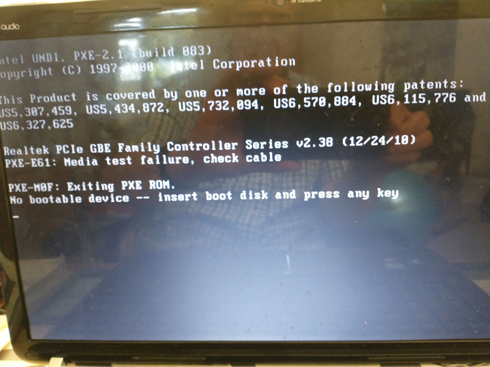 Solved: Unable to install Windows on Laptop - screen says Media