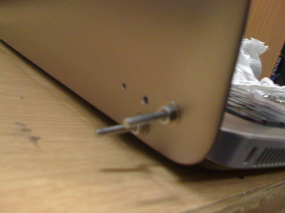 Solved HP Dm41065dx left hinge broken!! HP Support Community 764061