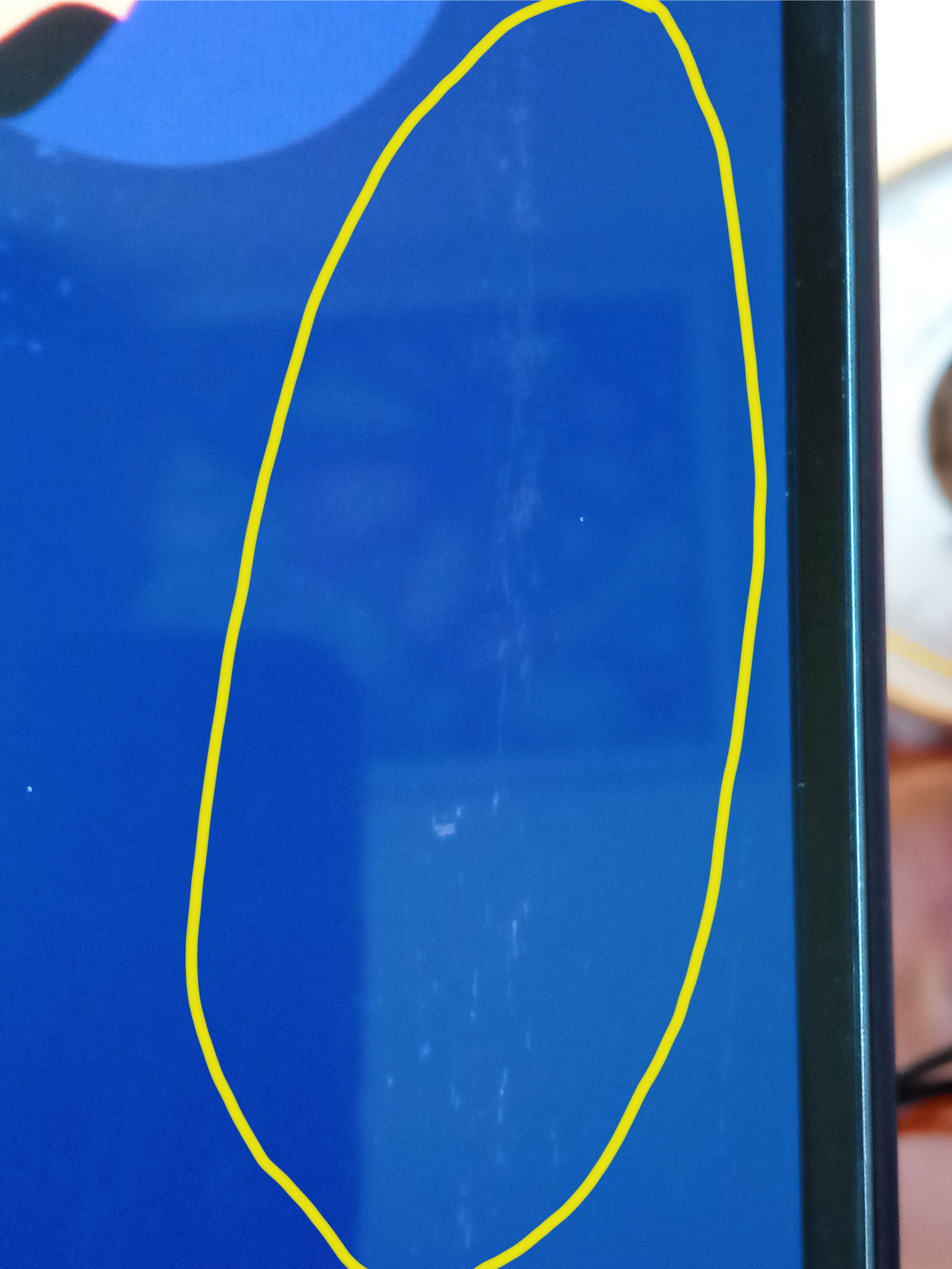 Scratches by stylus left on screen of my laptop considered C... HP