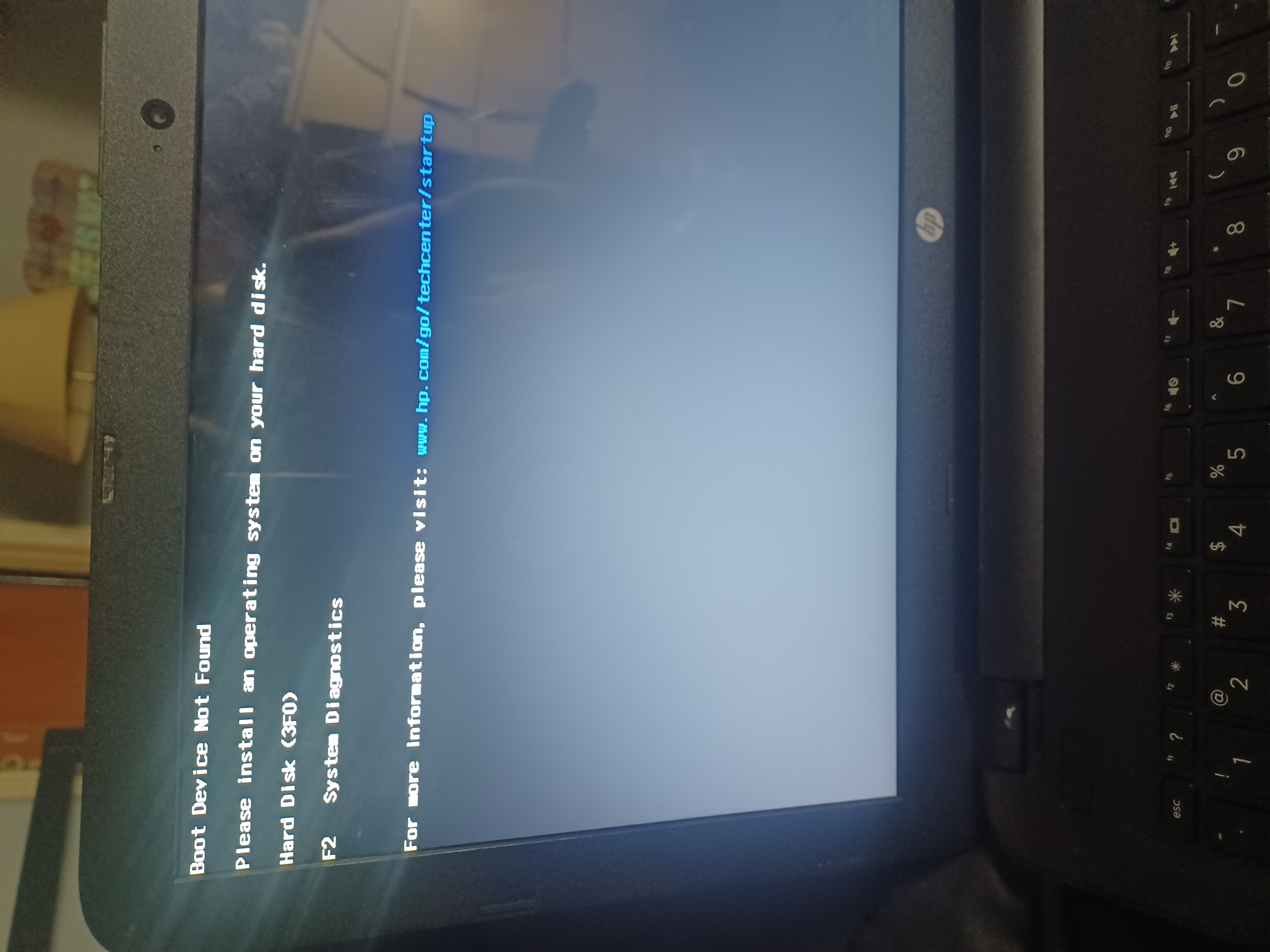 We're stuck on a black screen and keep telling me something ... - HP ...