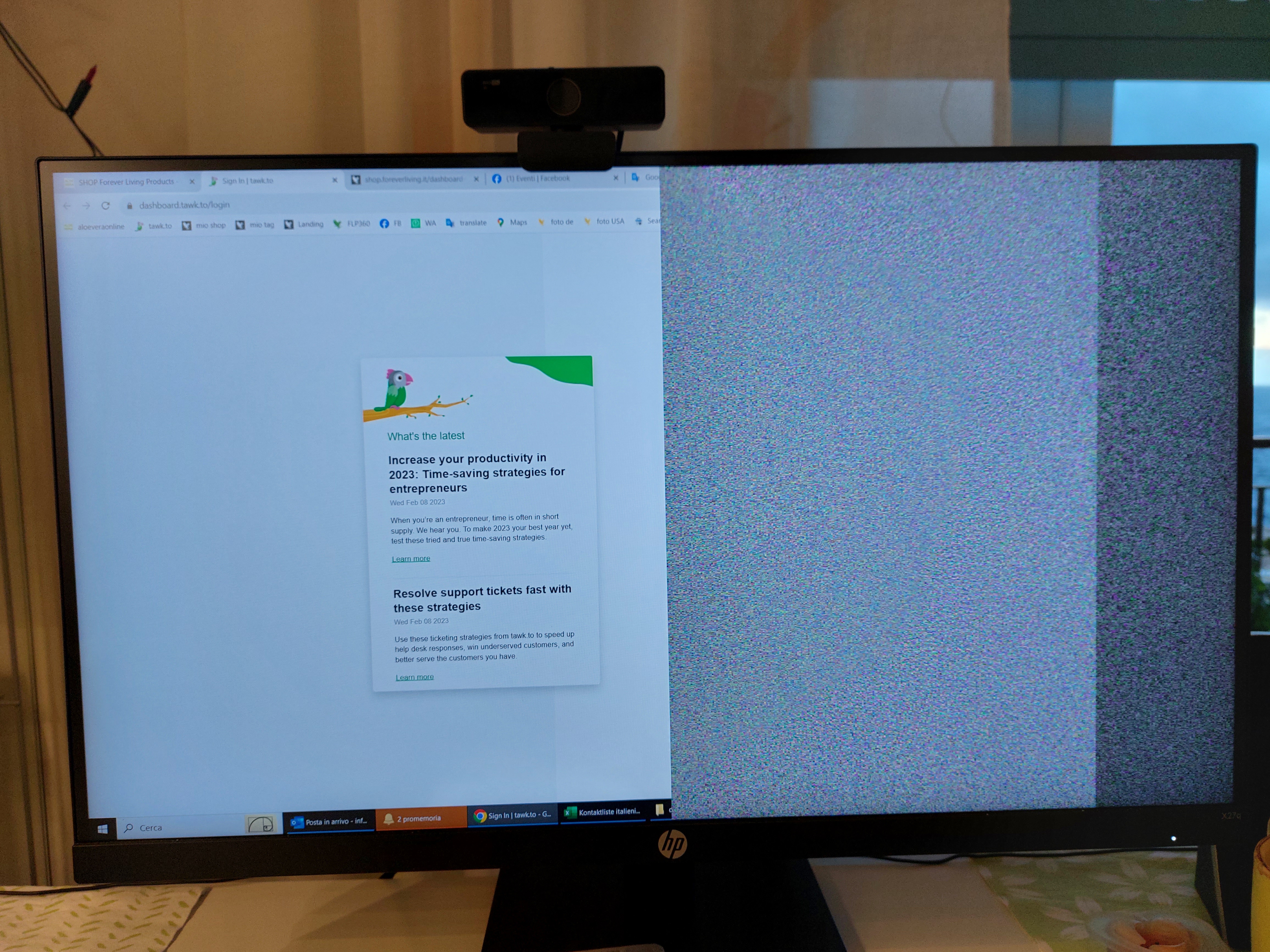 Monitor with one half 